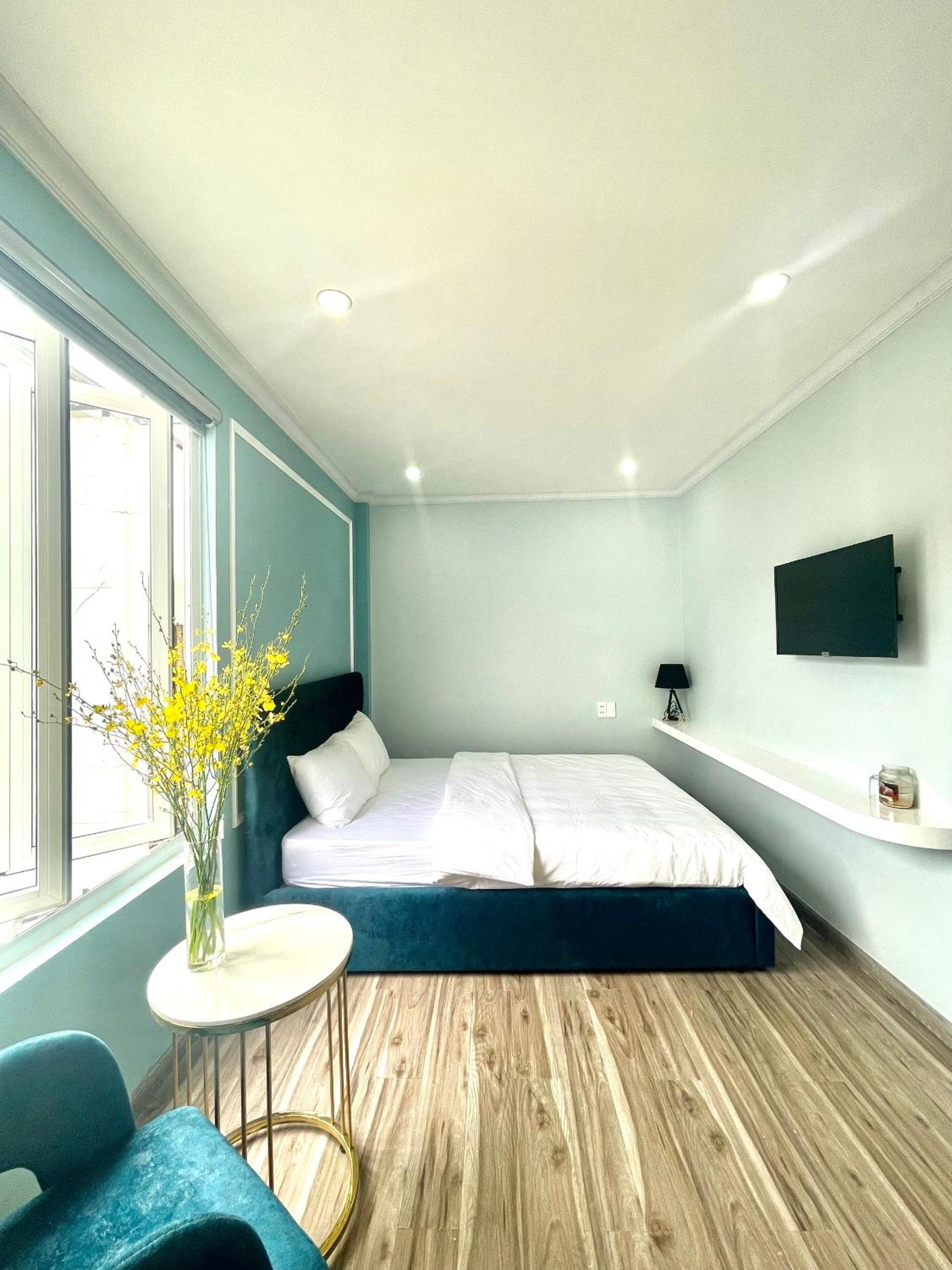 Deluxe Double Room - Photo 9