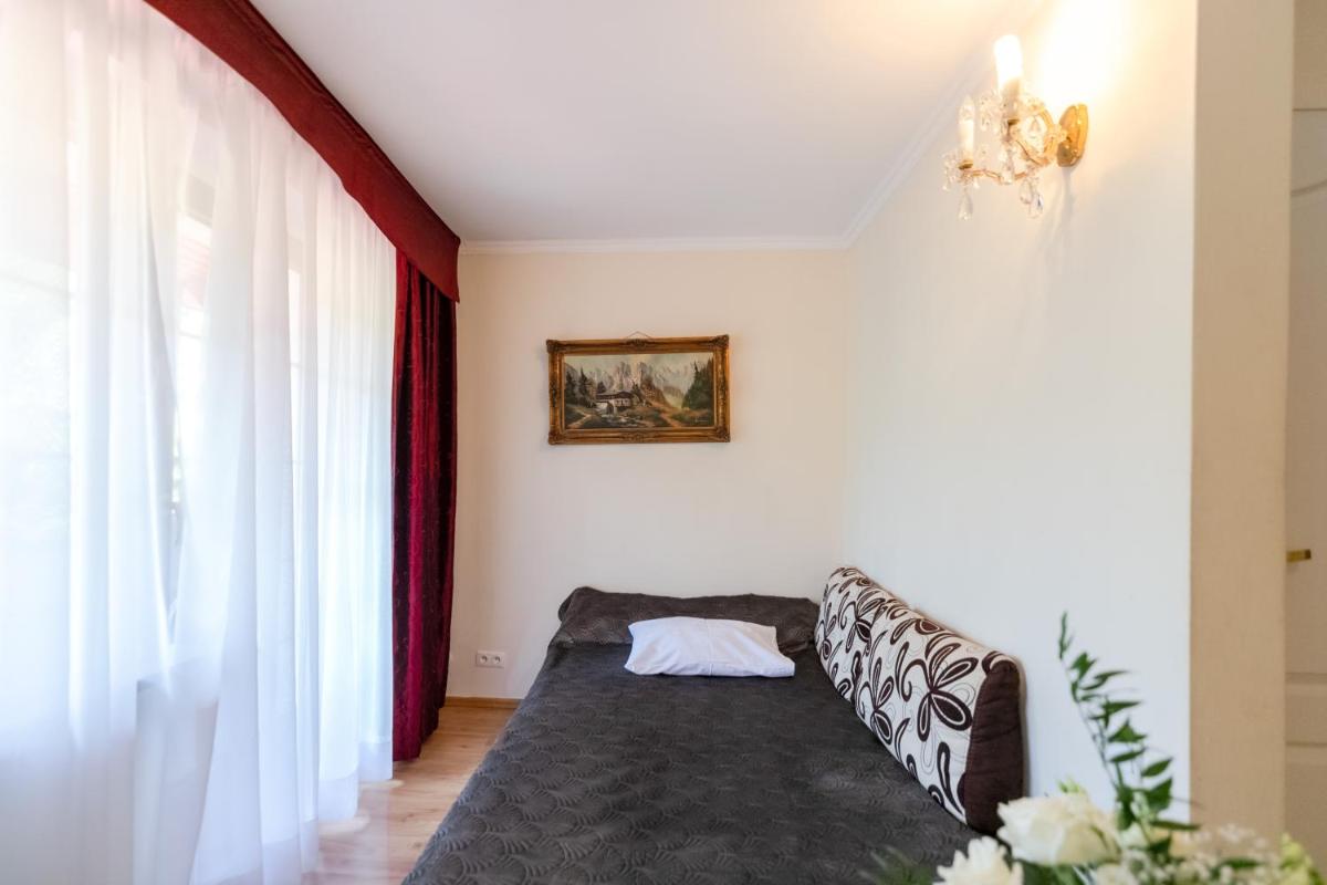 Basic Triple Room - Photo 8