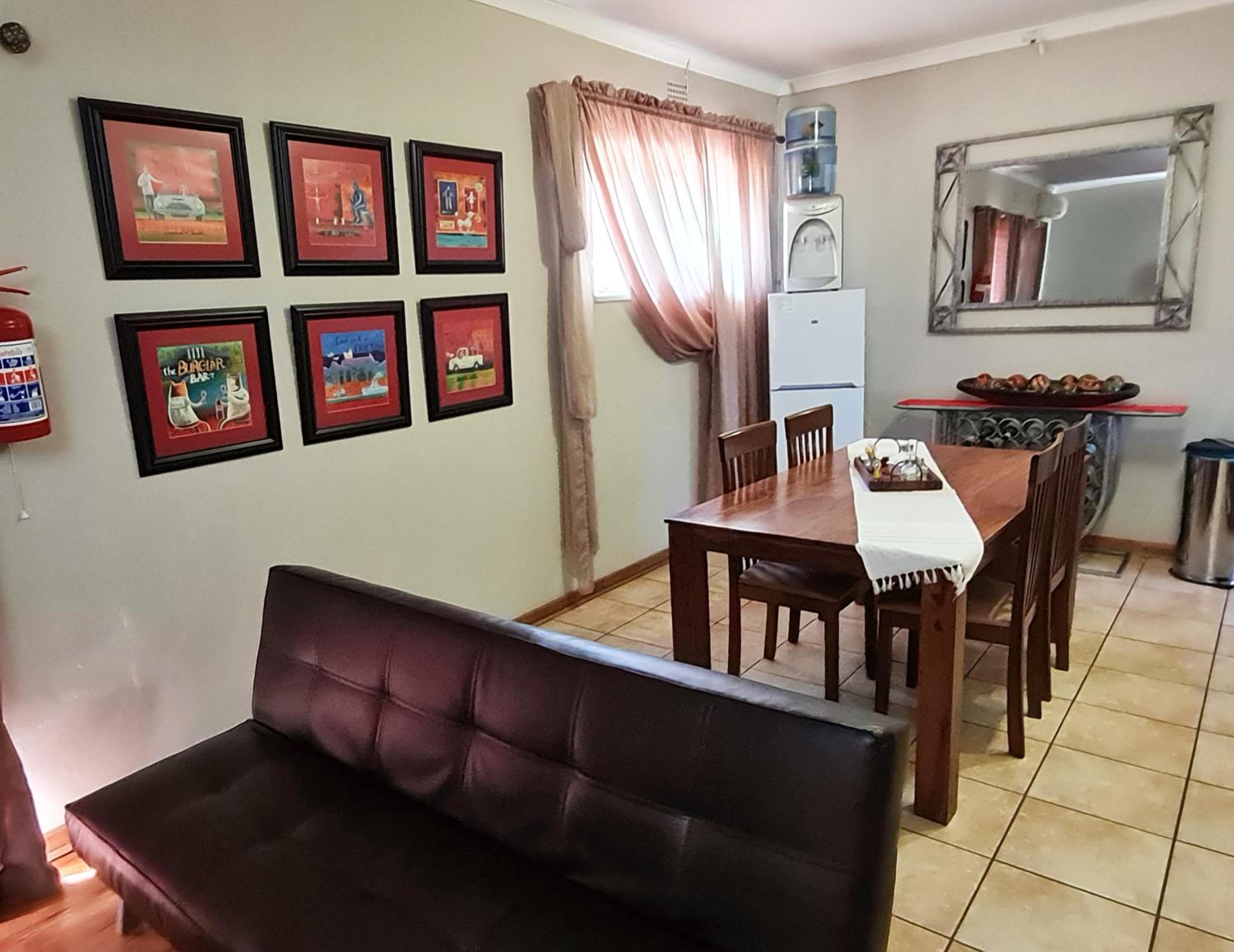 Studio Apartment - Photo 6
