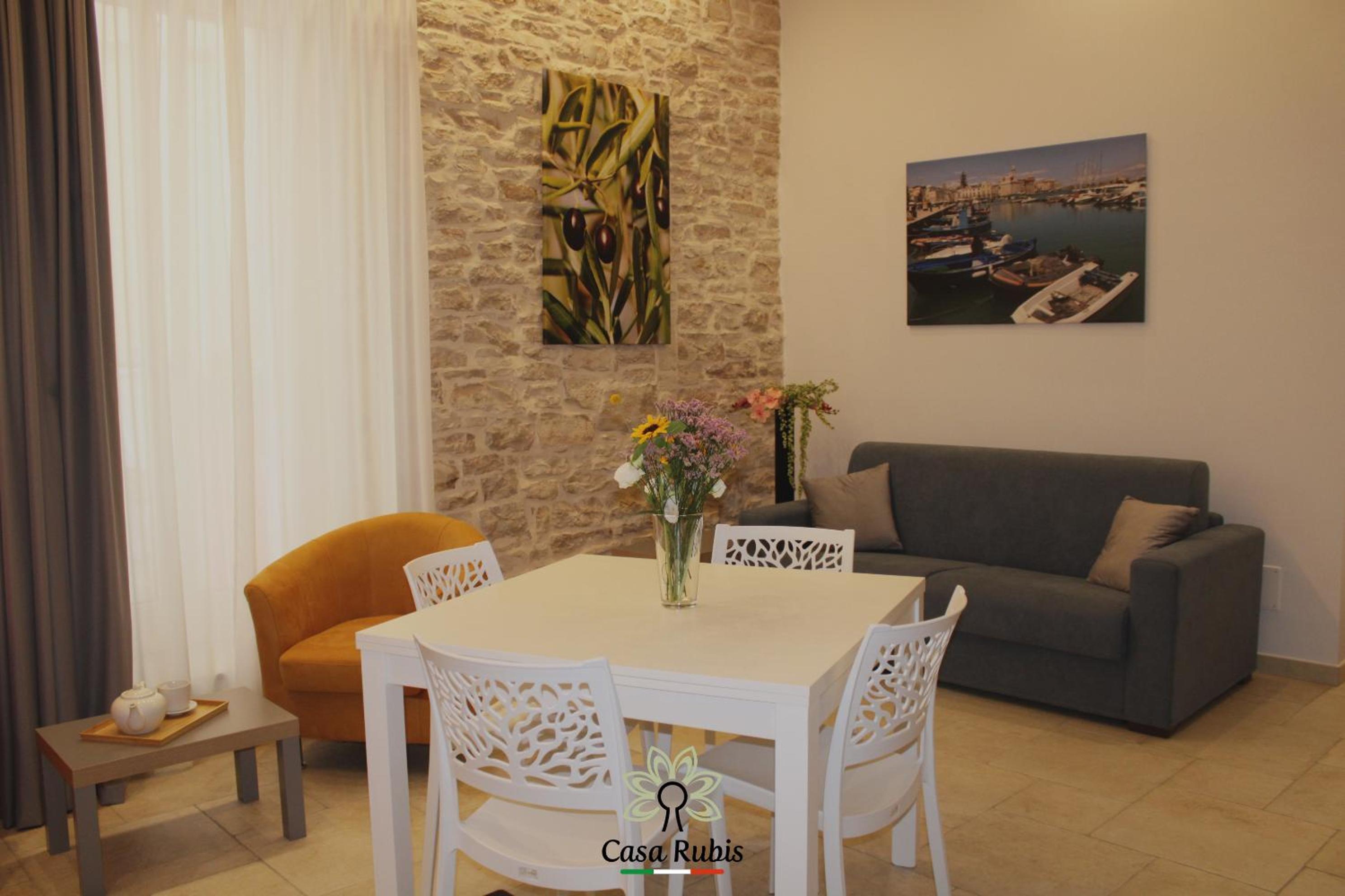 Two-Bedroom Apartment - Photo 3