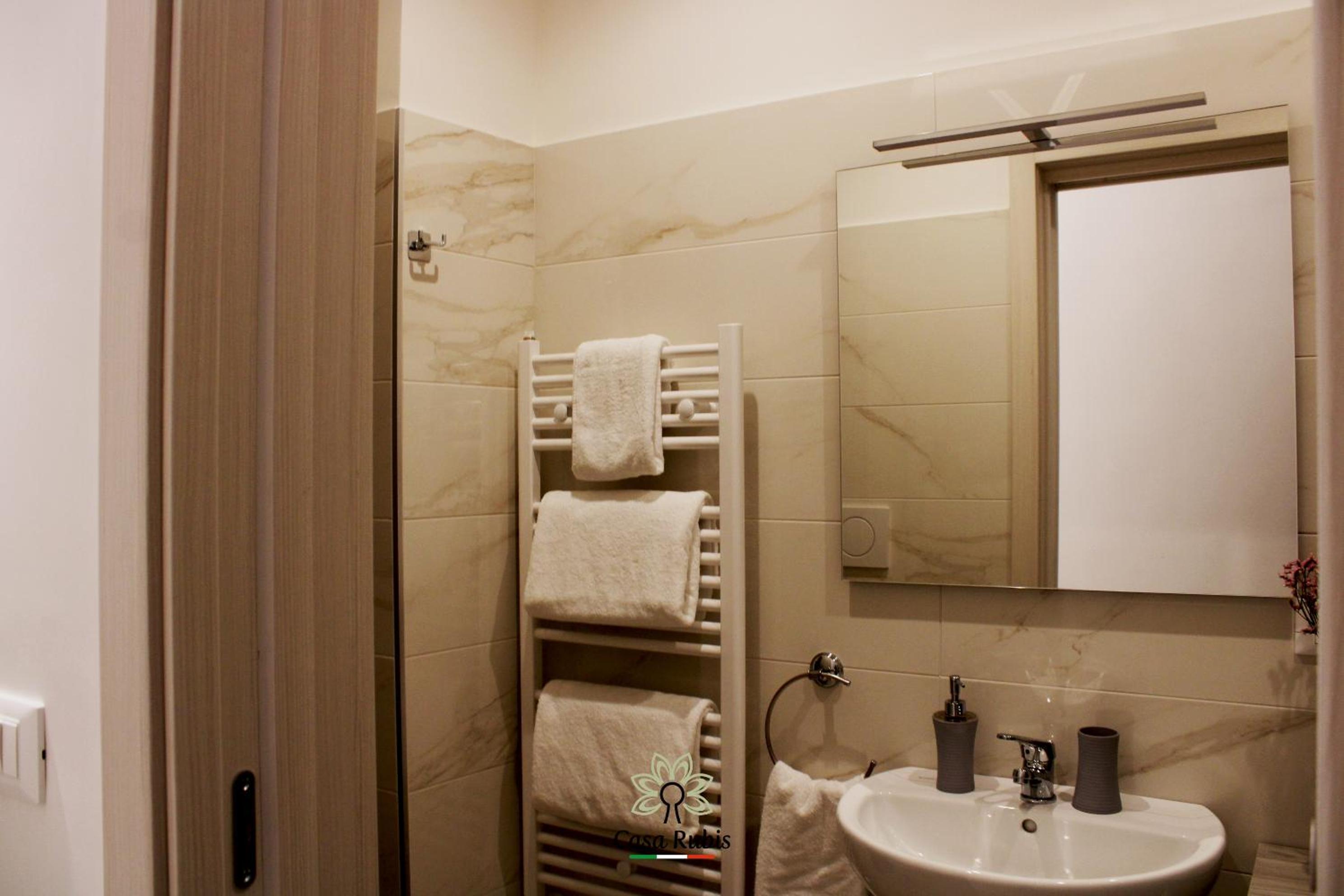 Two-Bedroom Apartment - Photo 6