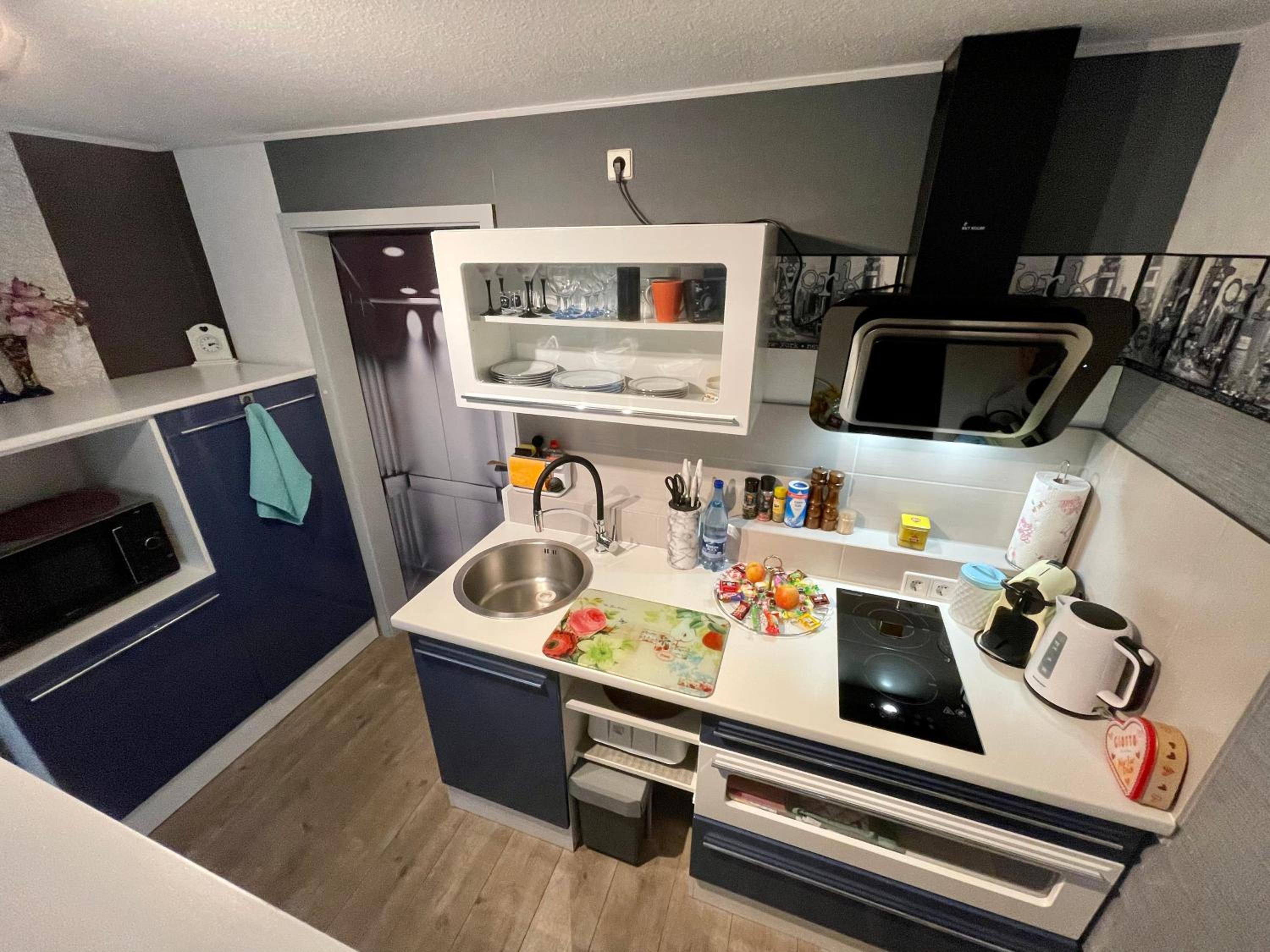 Apartment with Terrace - Photo 14