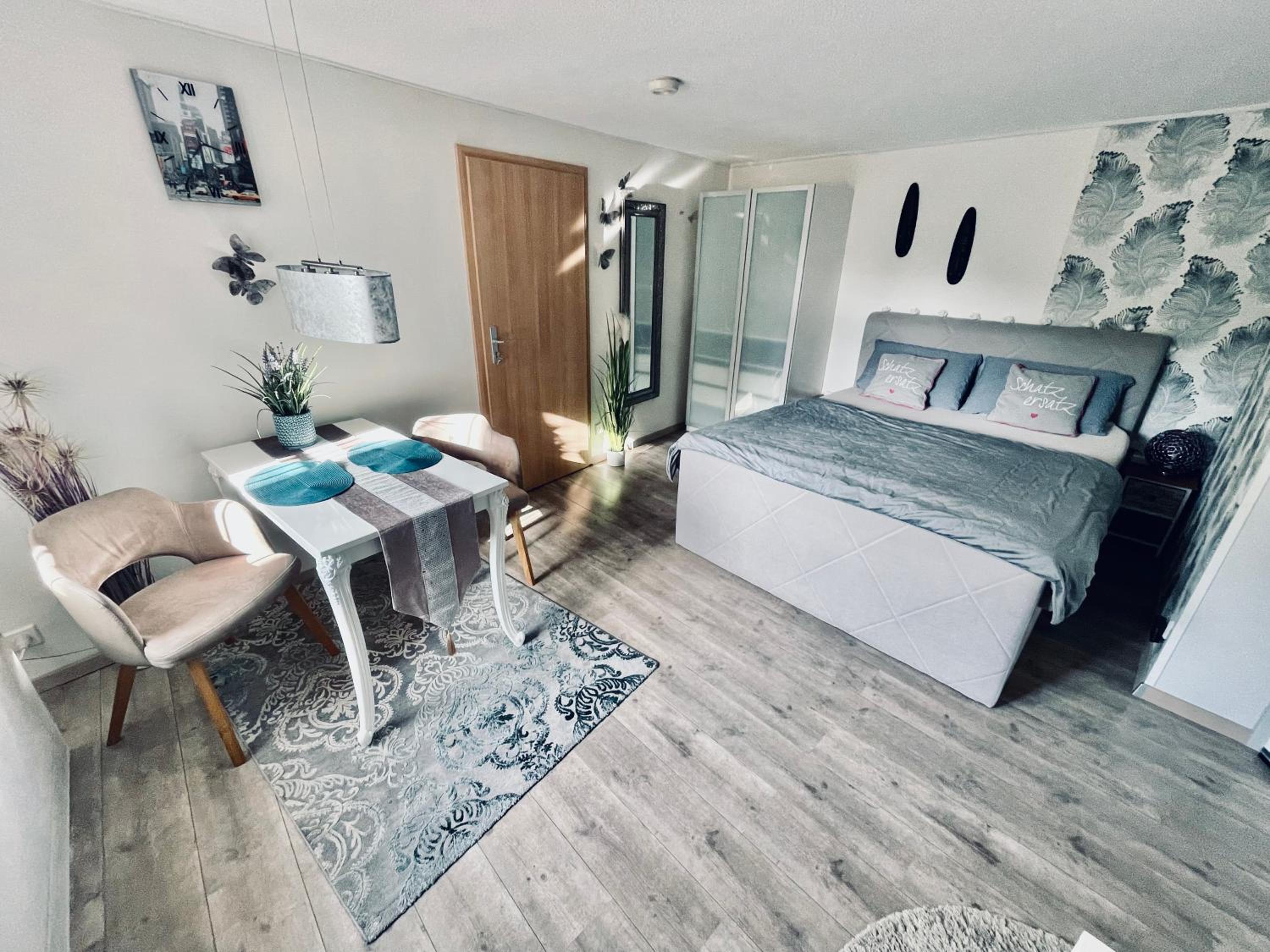 Apartment with Terrace - Photo 1