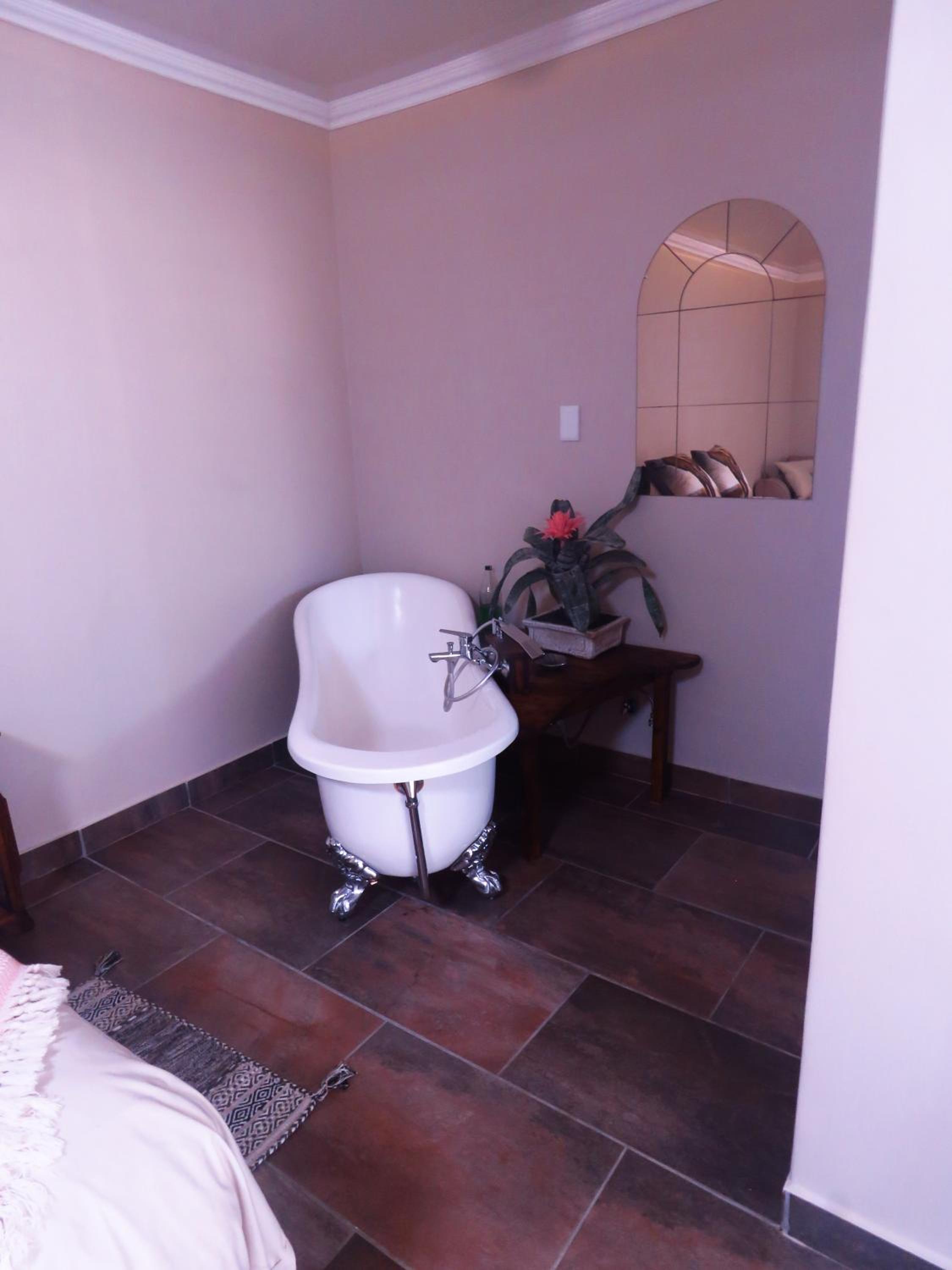Standard Queen Room - Photo 3