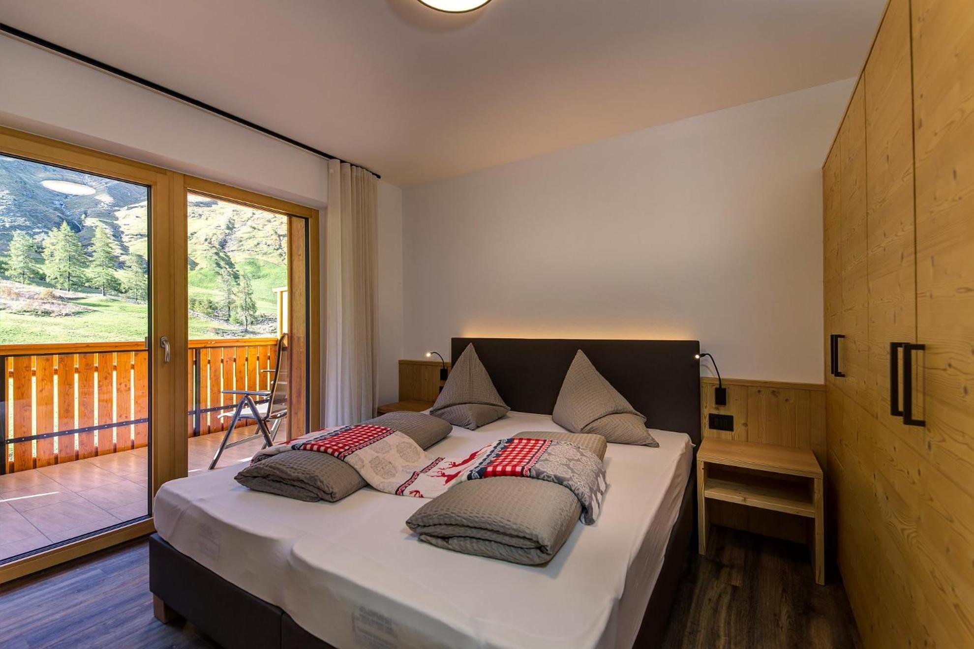 Small Double or Twin Room photo 2
