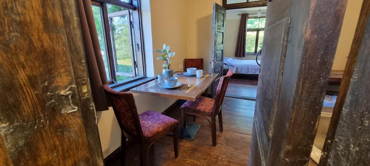 Double Room with Private Bathroom - Photo 4