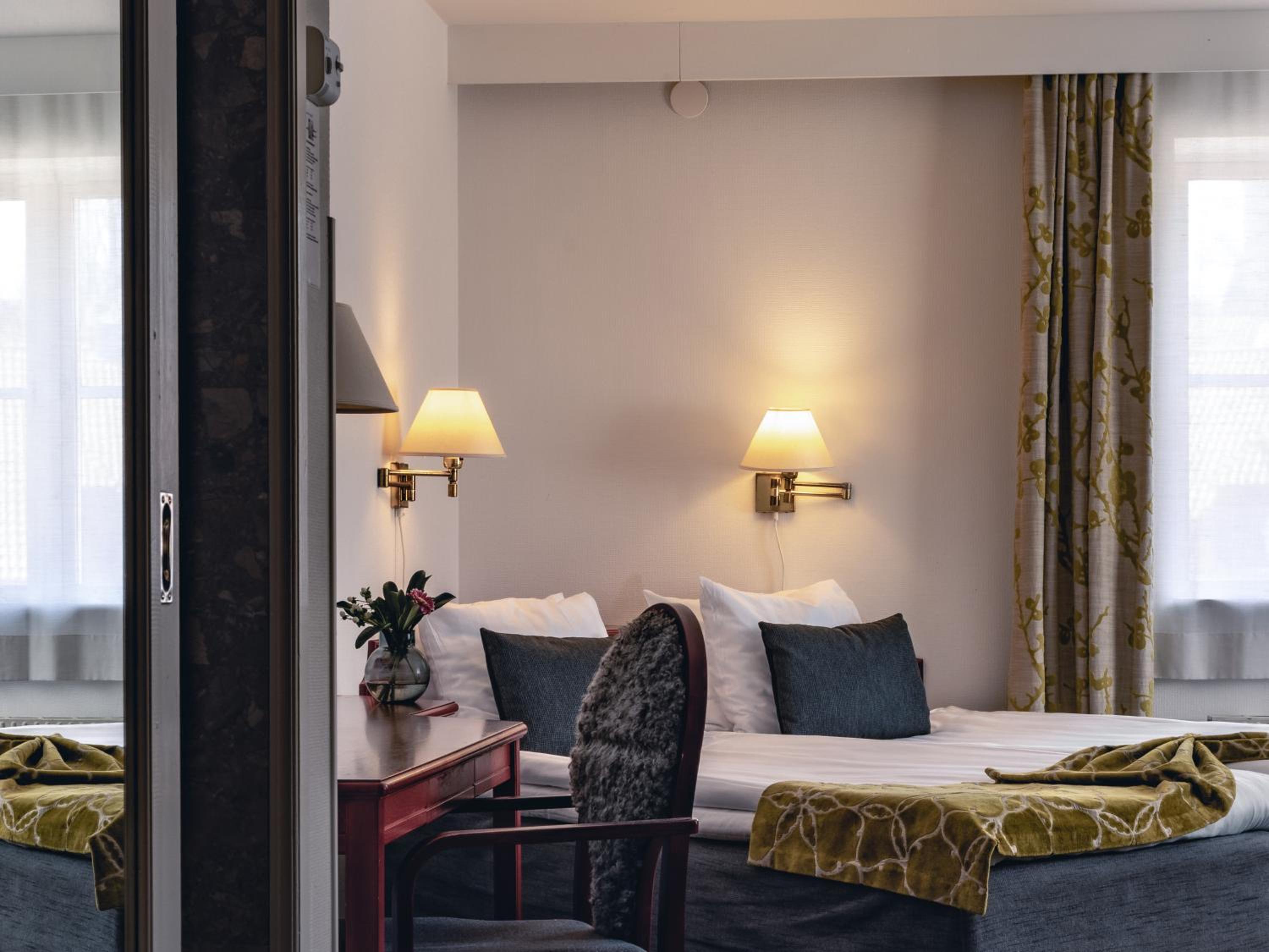 Standard Double Room with Two Single Beds - Non-Smoking - Photo 13