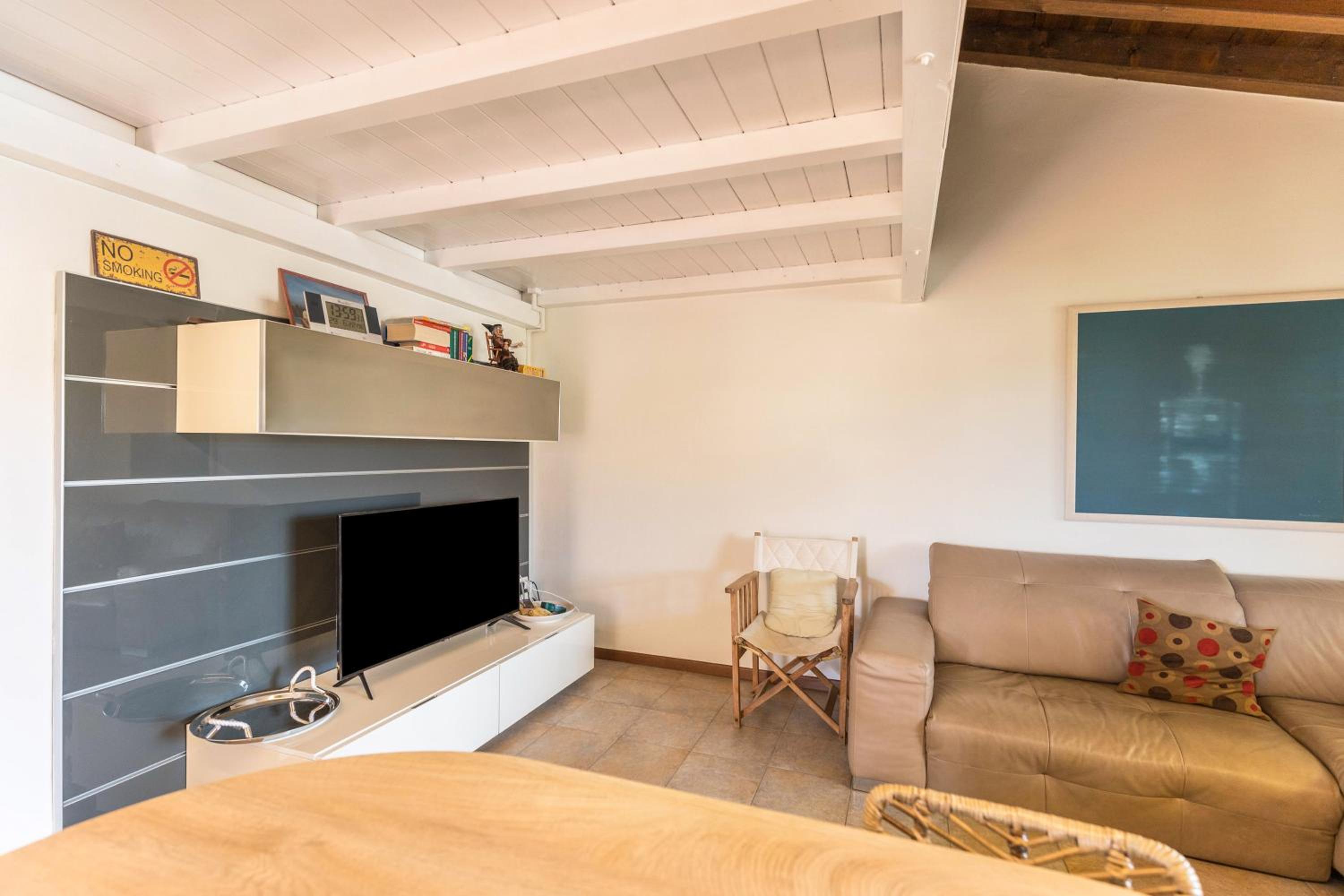 Three-Bedroom Premium Apartment with Balcony