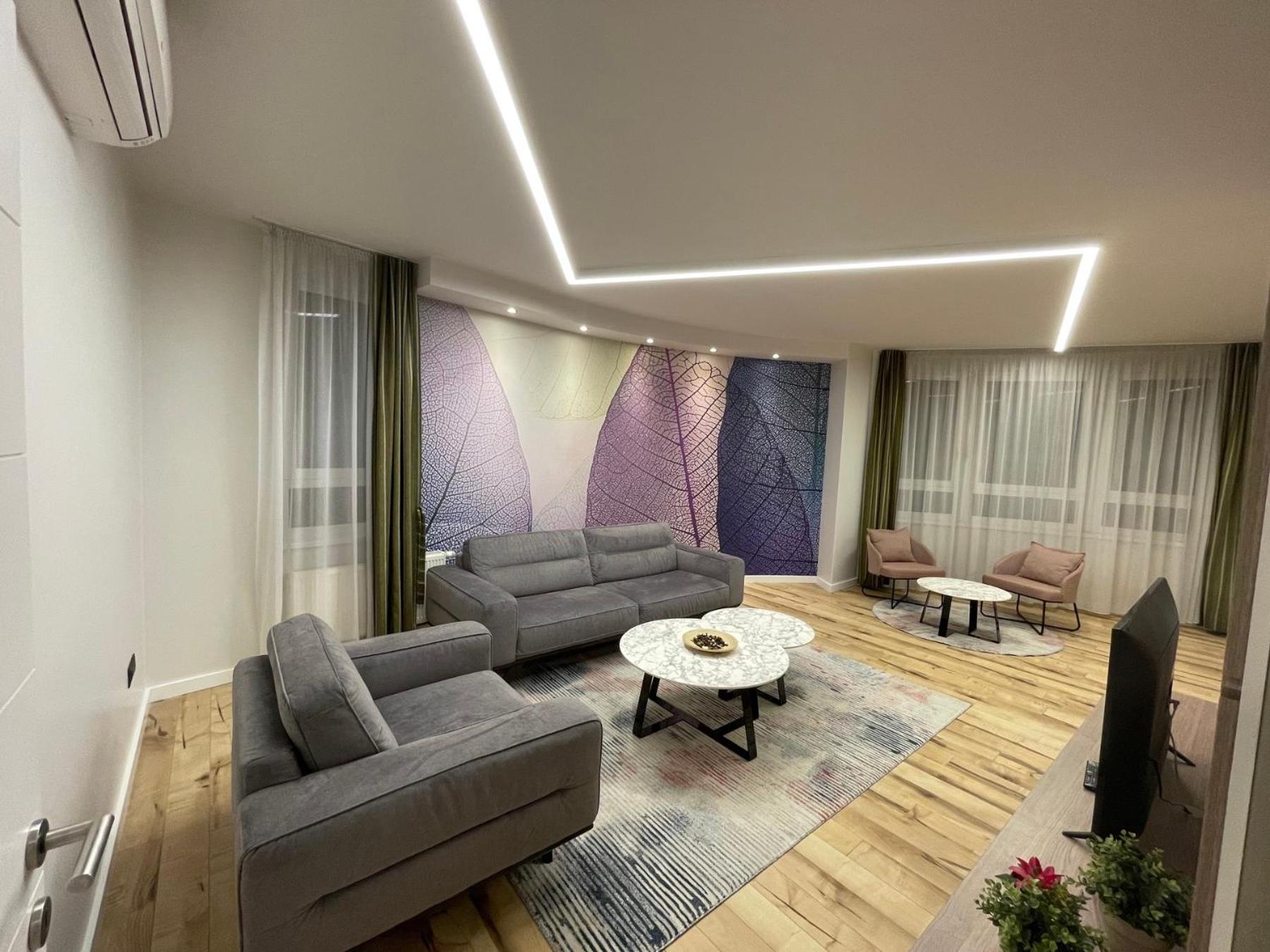Two-Bedroom Apartment - Photo 2