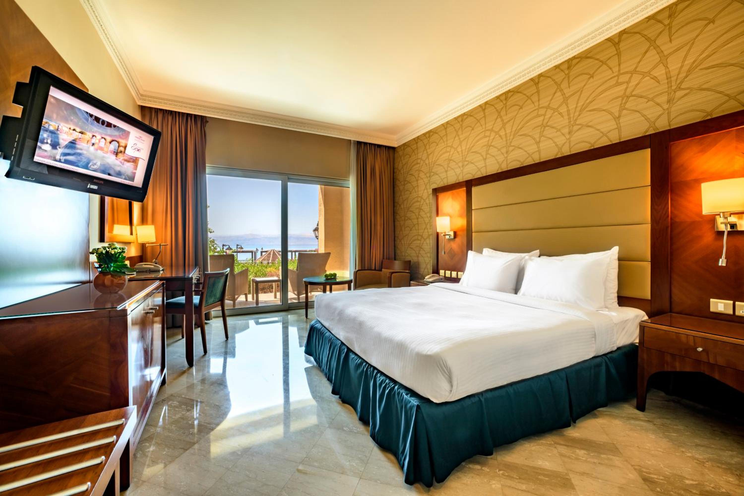 One-Bedroom King Suite