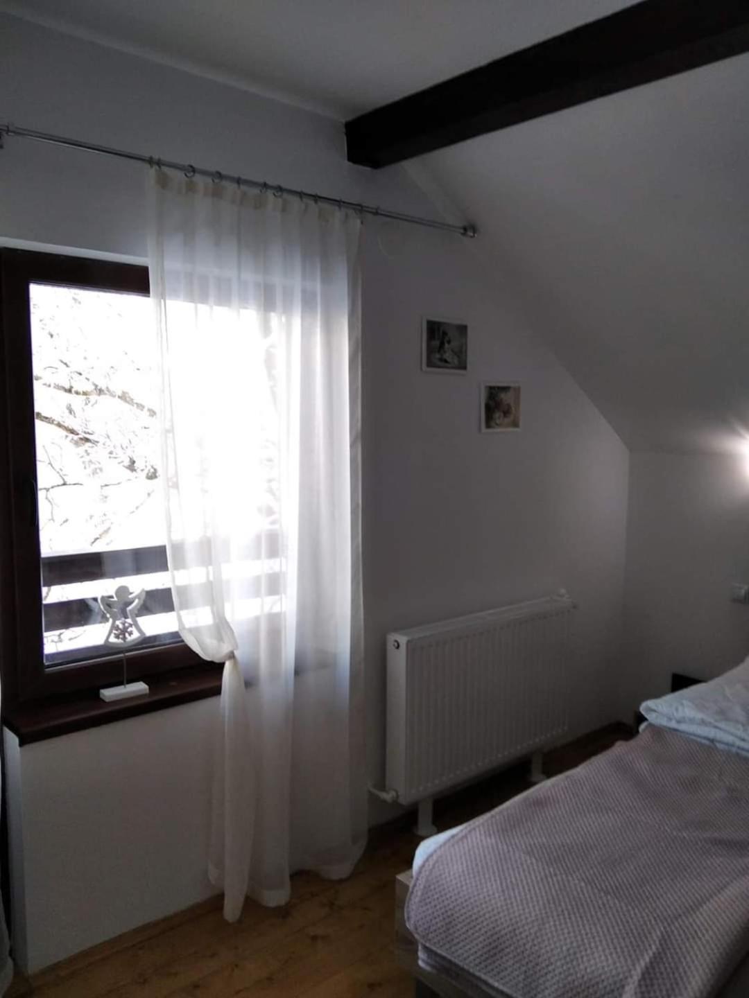 Four-Bedroom House photo 2