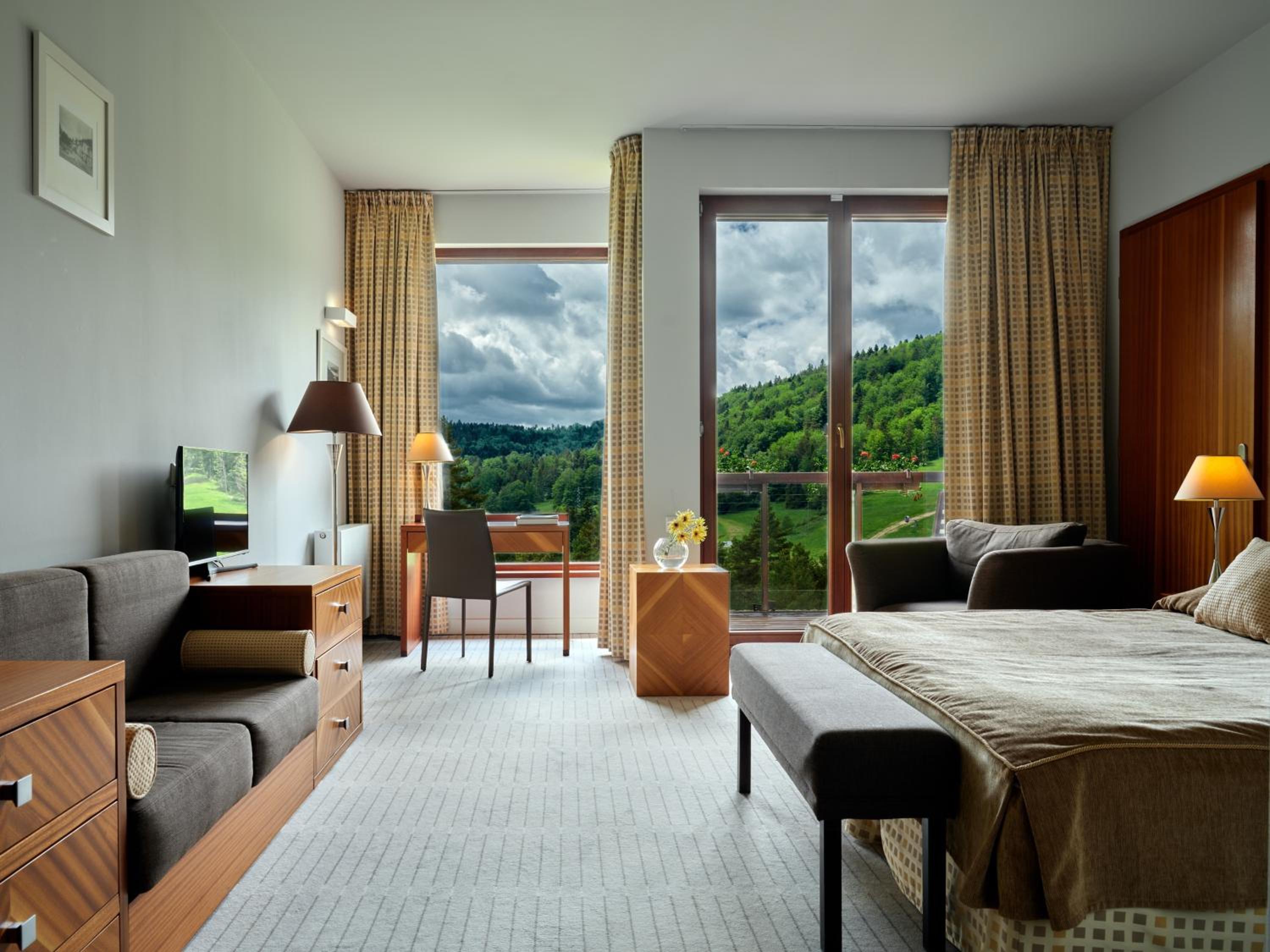 Executive Twin Room - Photo 2