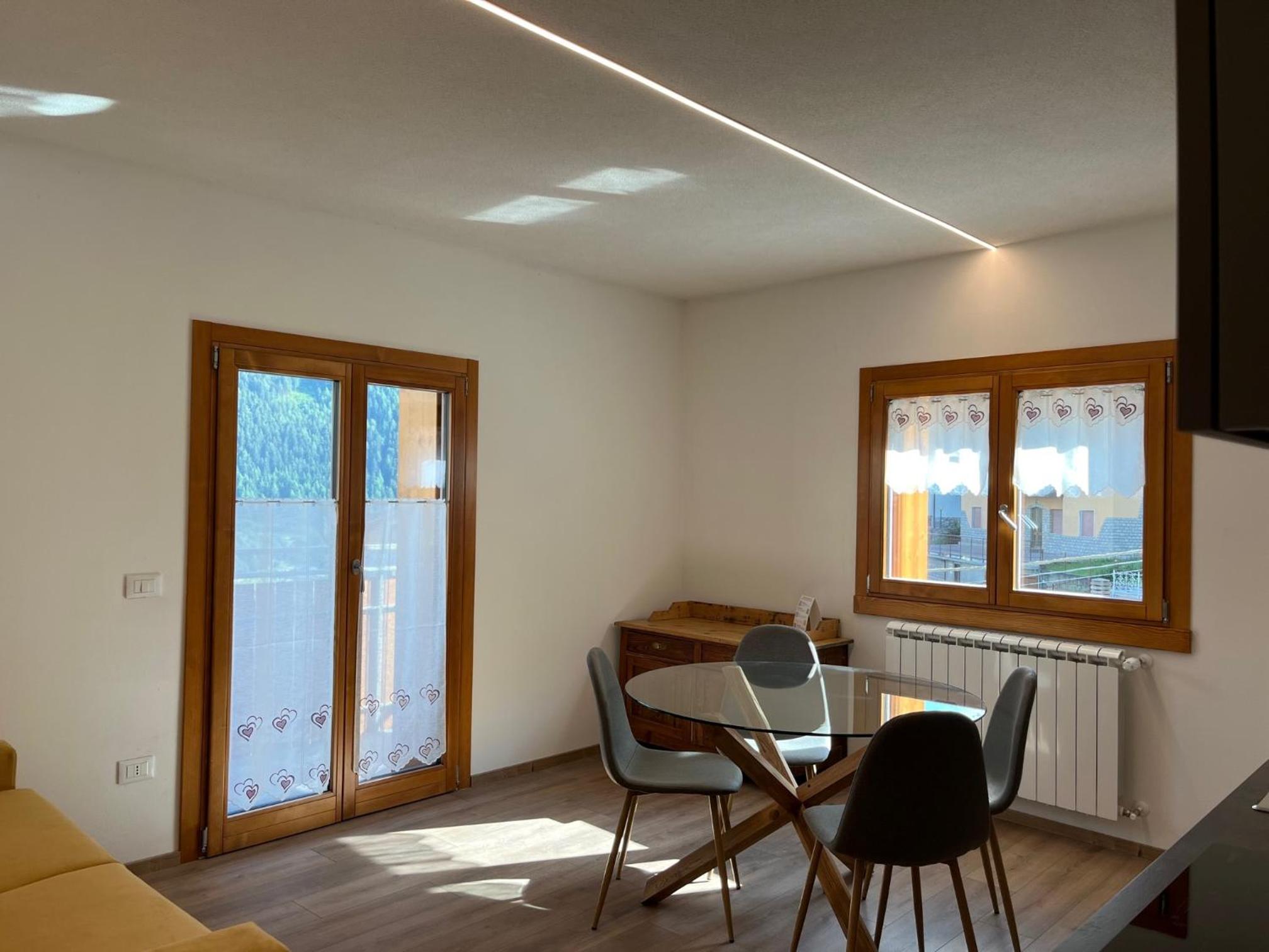 Apartment with Mountain View photo 3