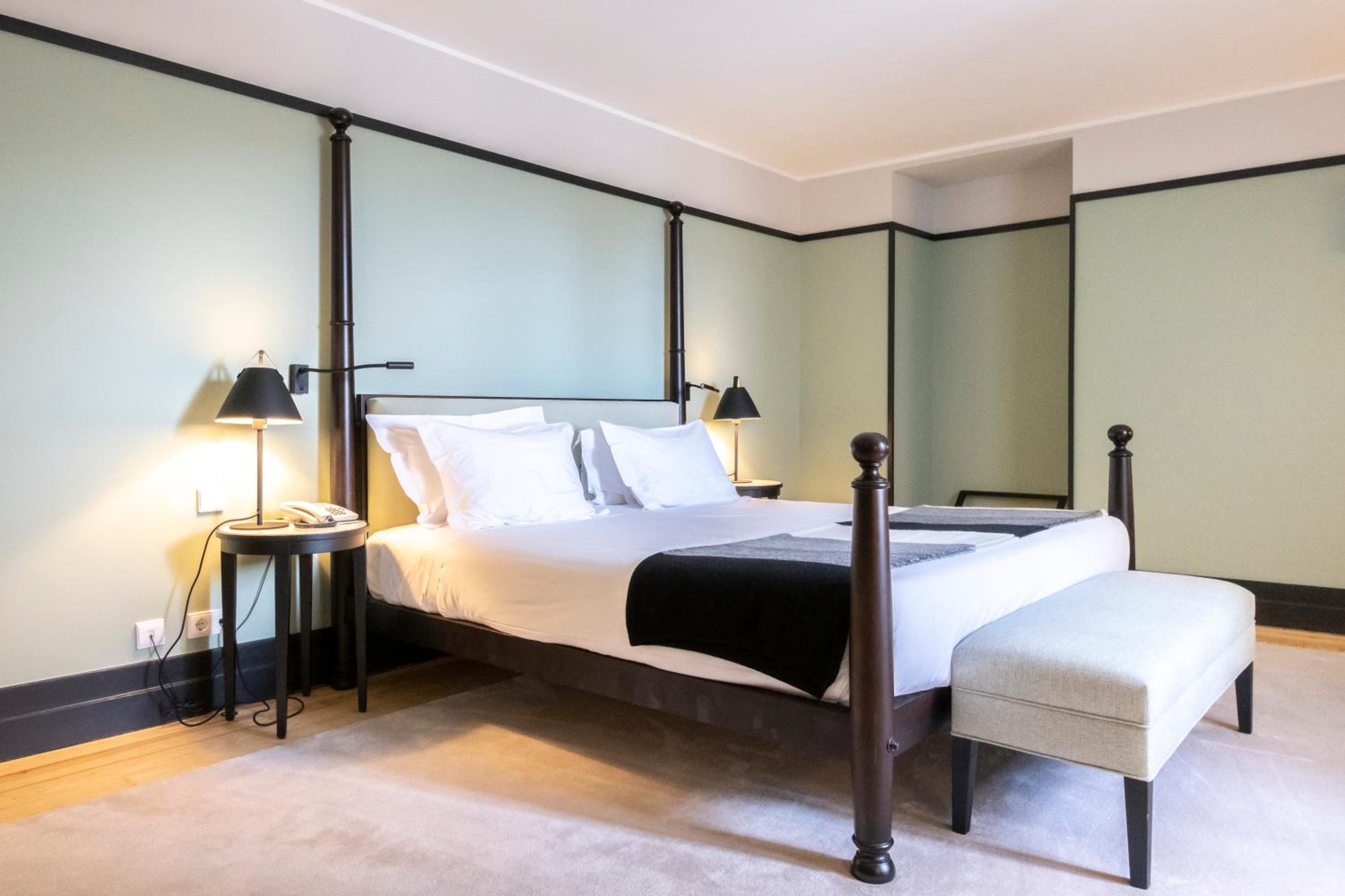 Deluxe Double Room - Photo 1
