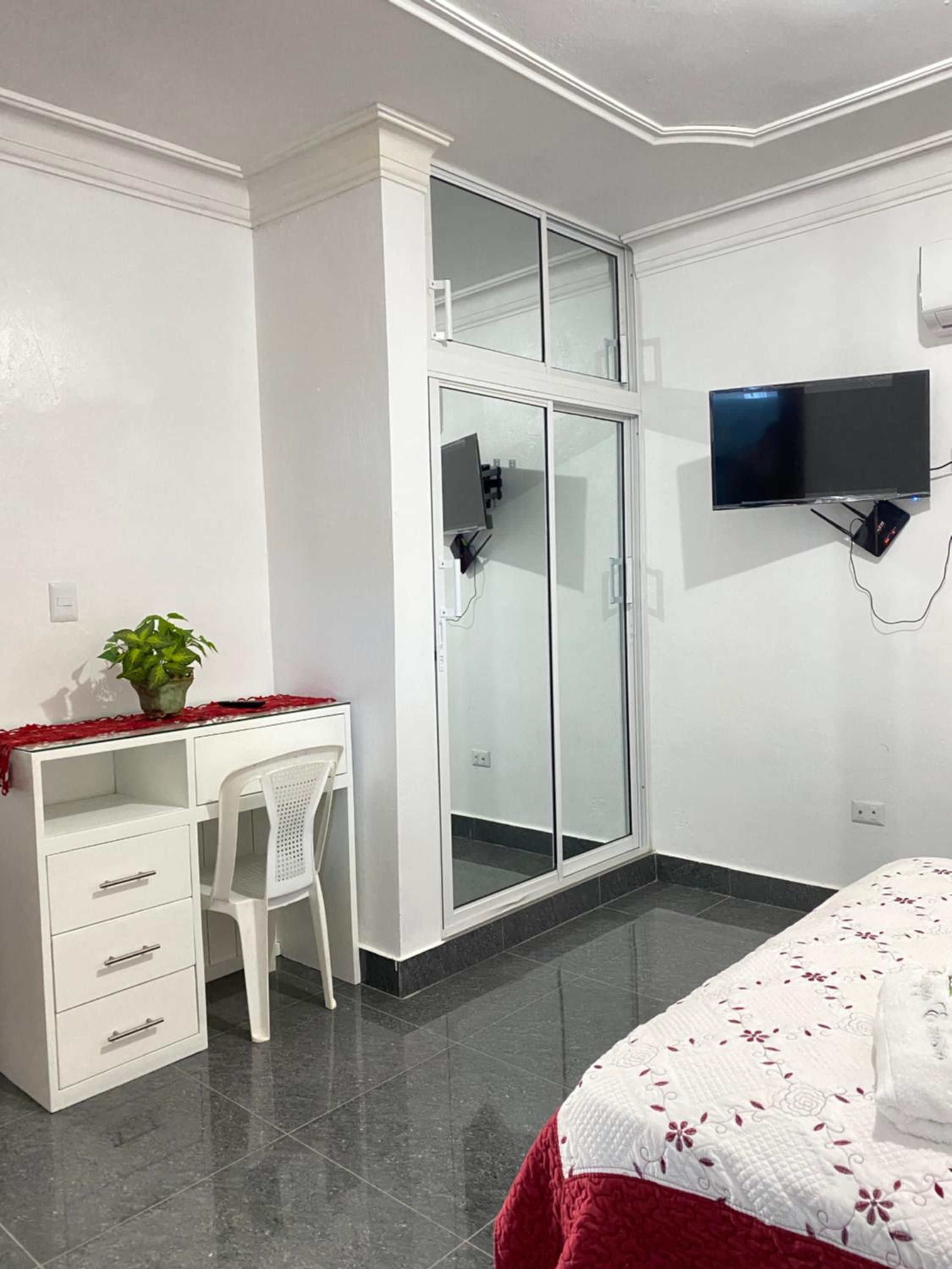 Double Room with Private Bathroom photo 3