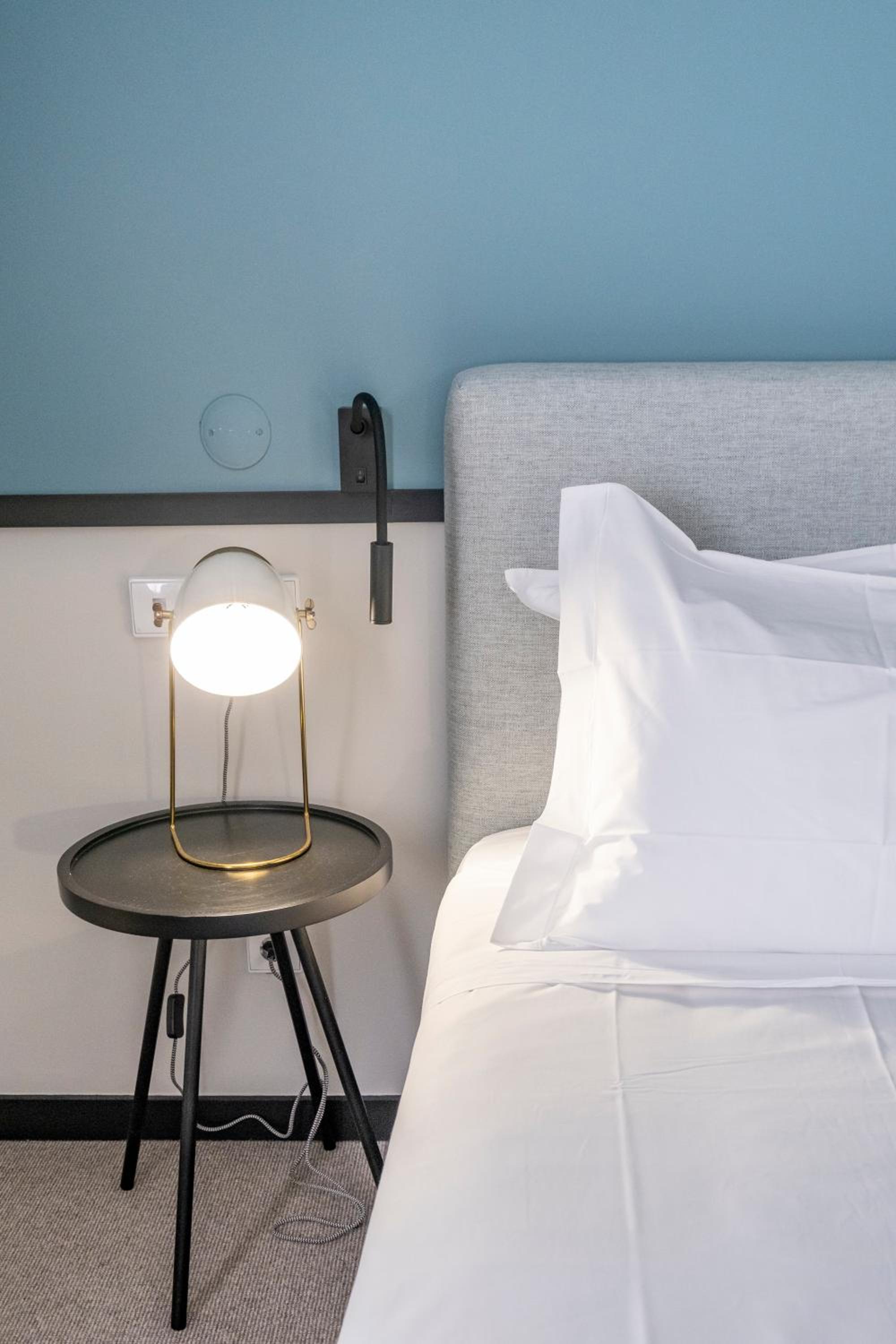 Standard Double or Twin Room - Photo 3