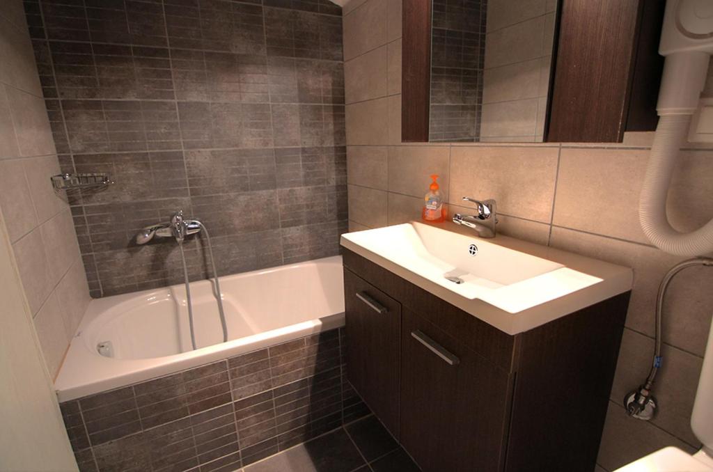 Small Double Room photo 2
