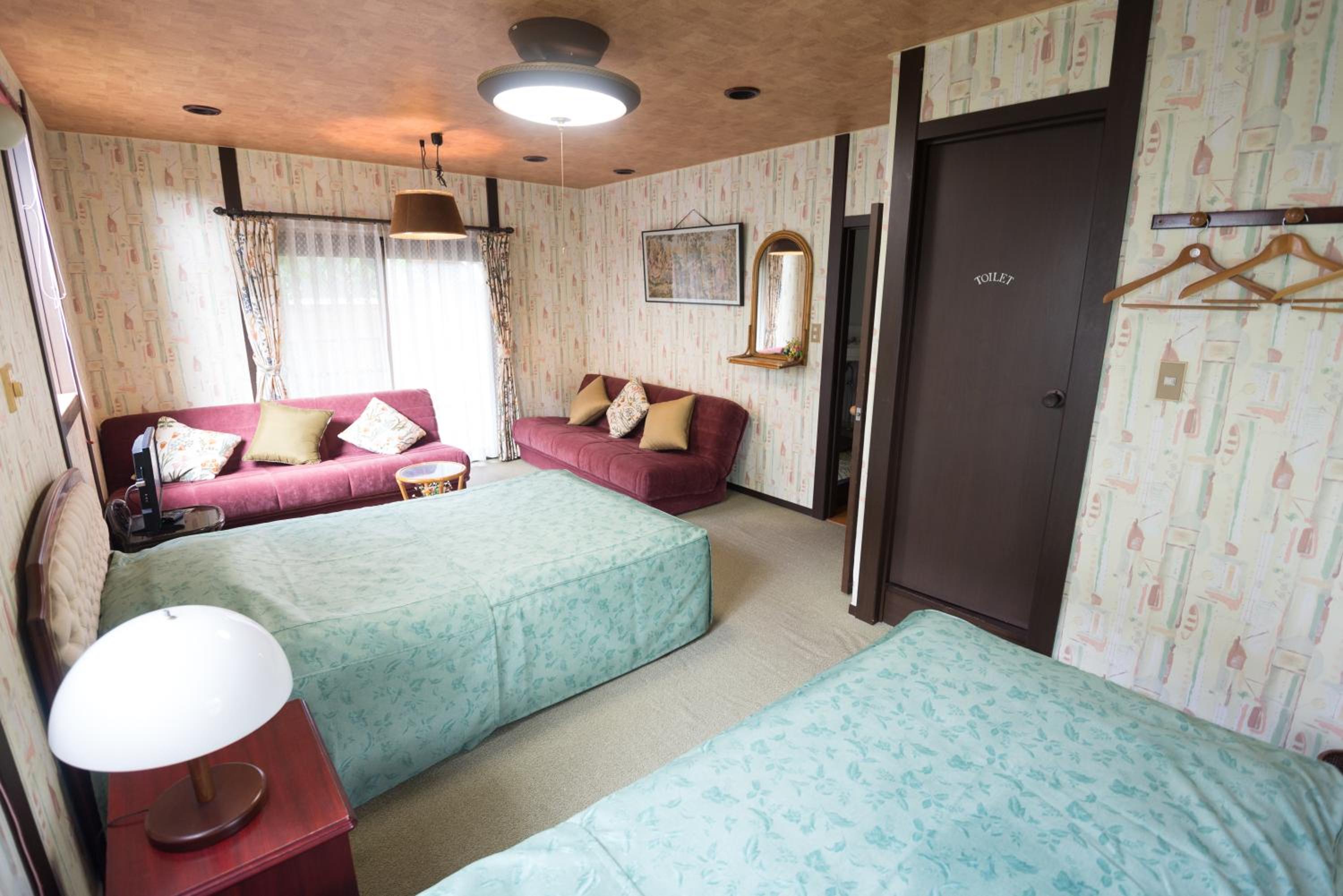 Triple Room with Shared Bathroom photo 1
