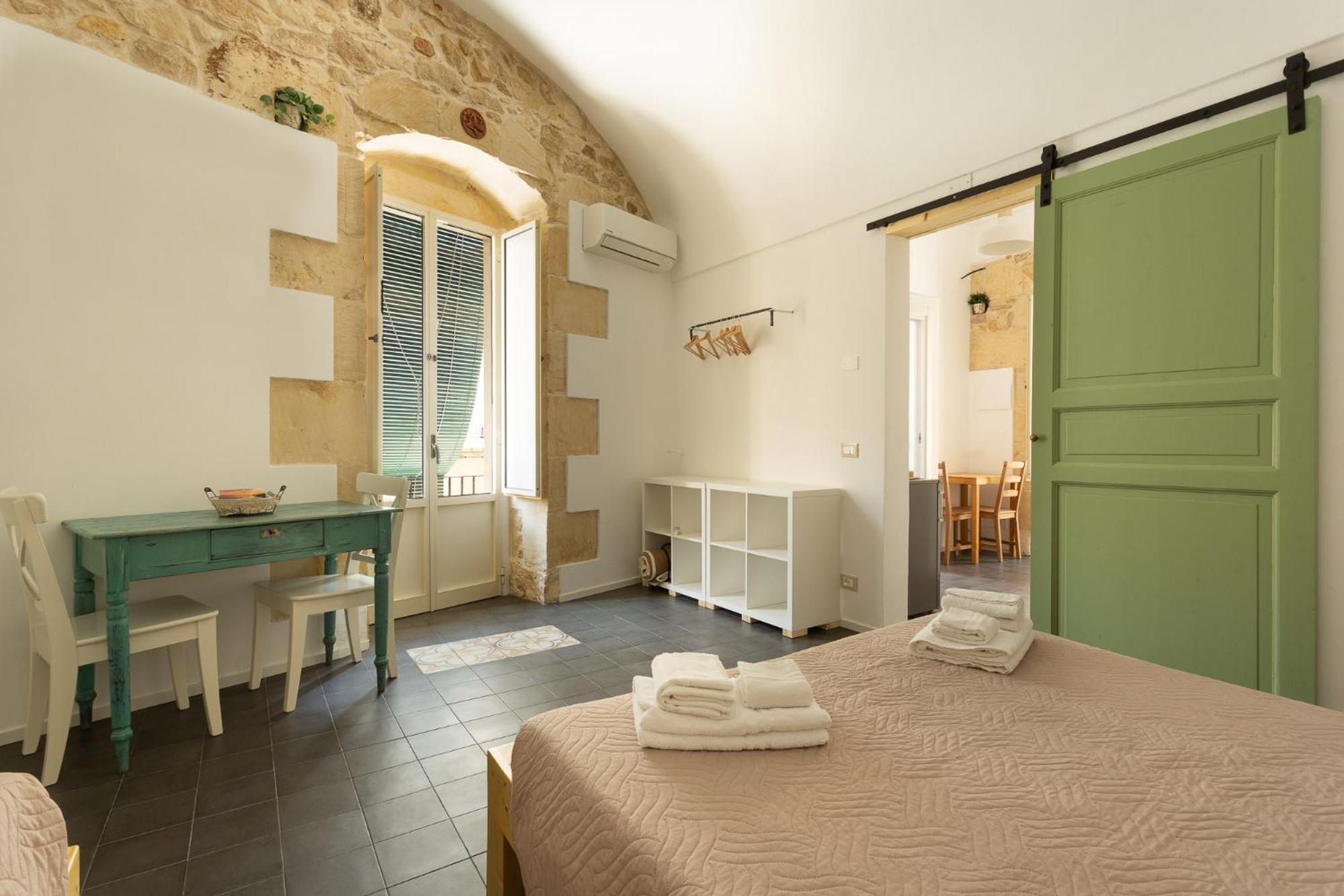 Deluxe Triple Room photo 1
