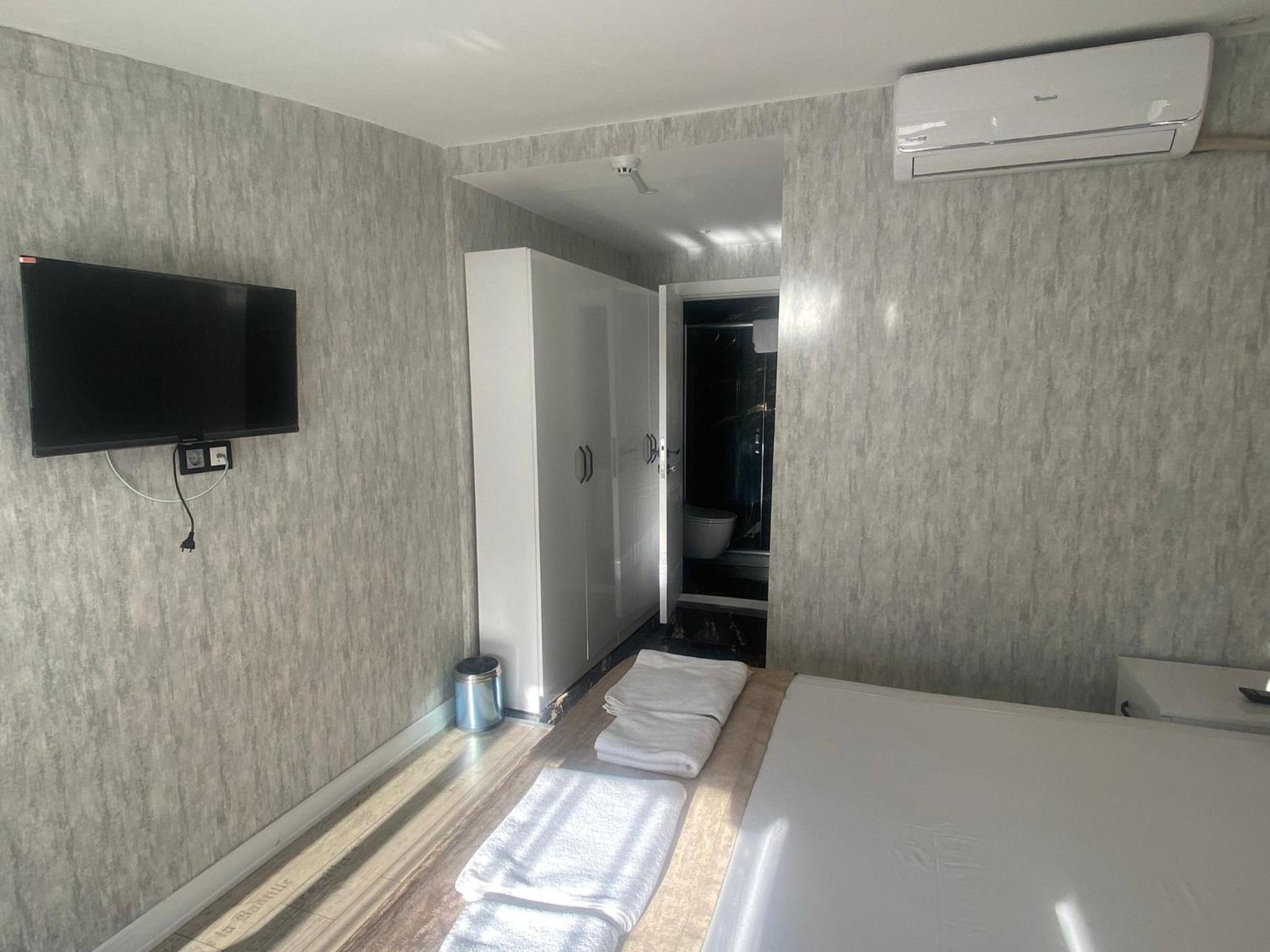 Budget Double Room photo 1