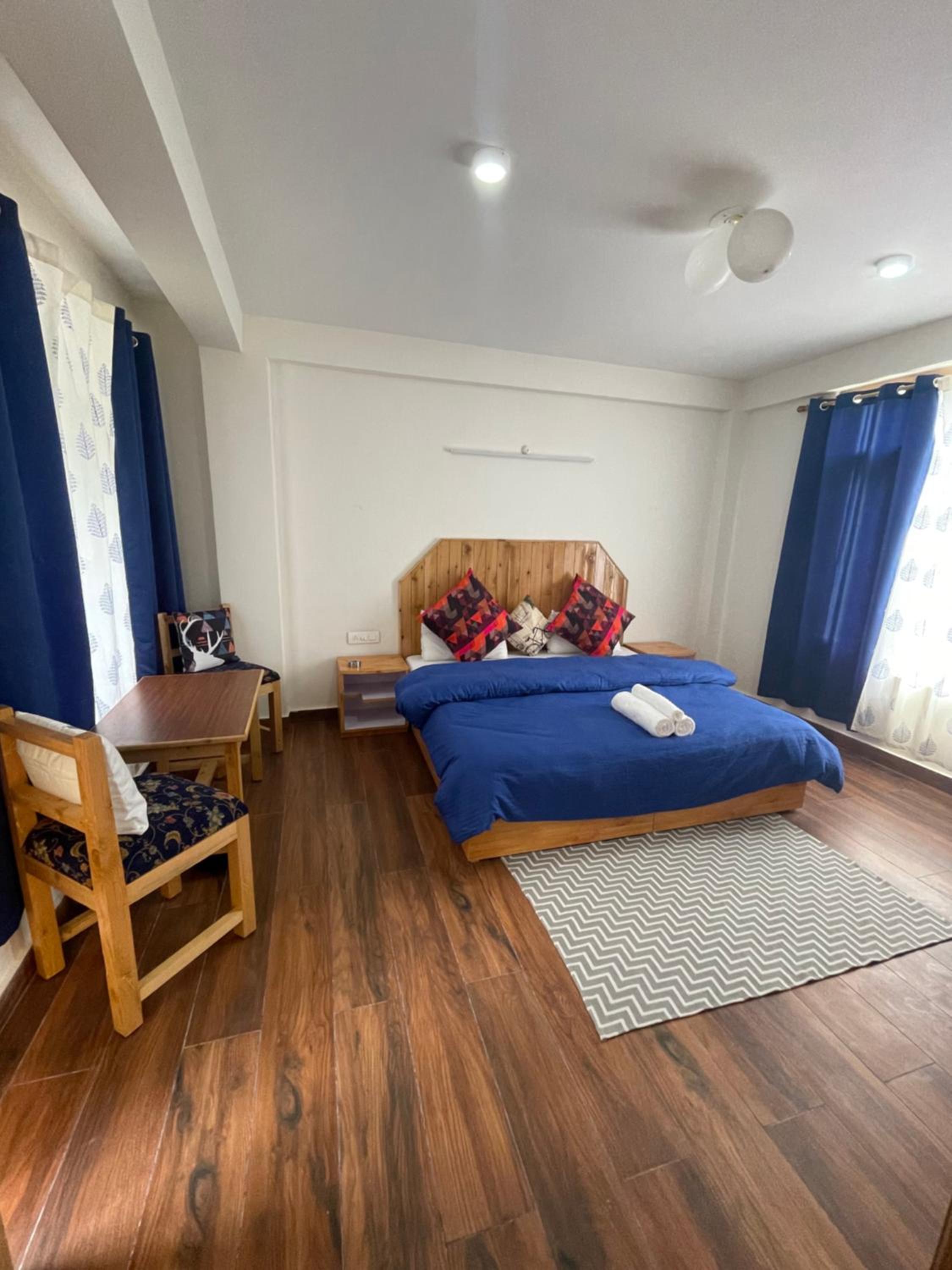 Double Room with Mountain View - Photo 33