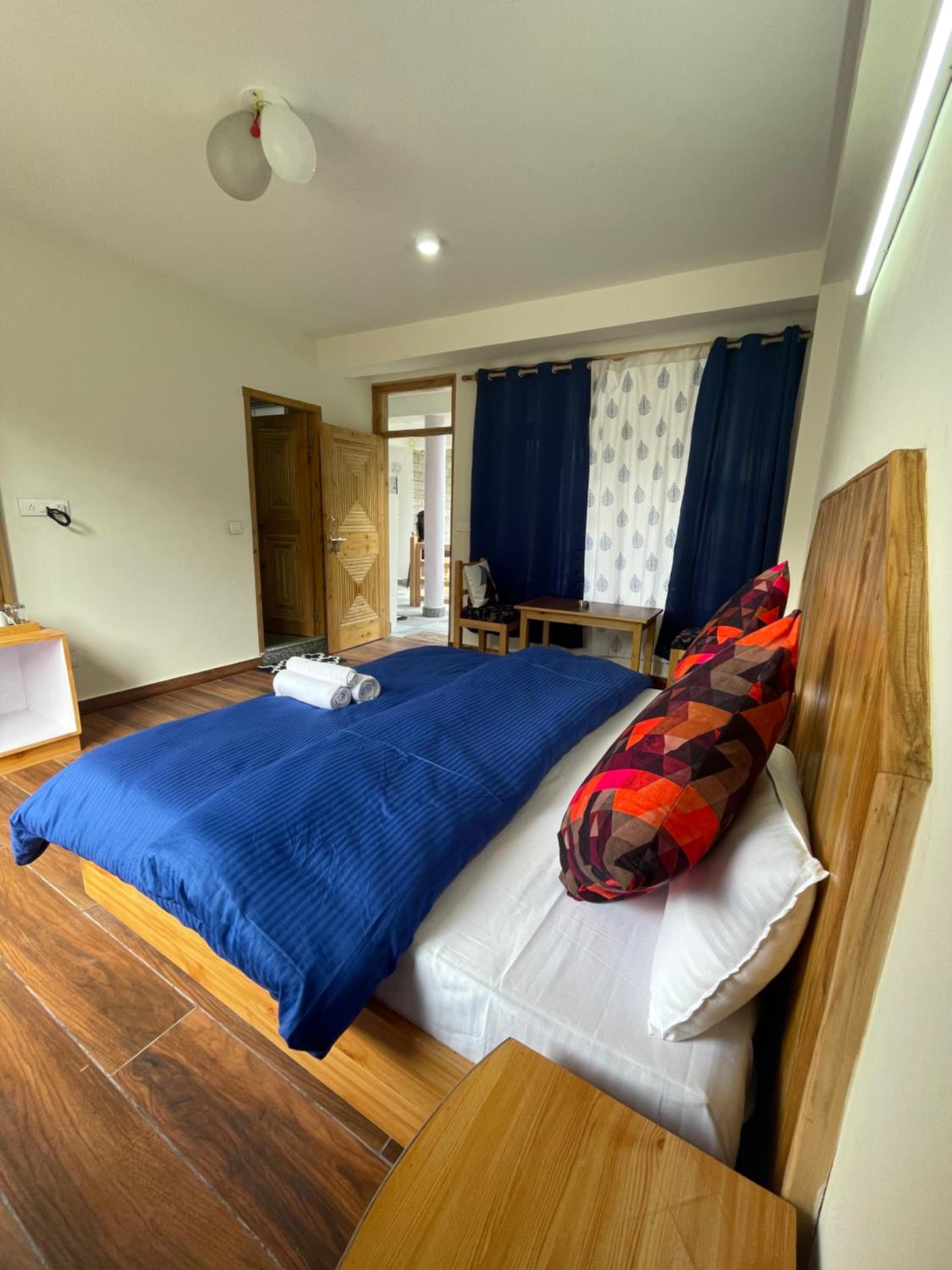 Double Room with Mountain View - Photo 34