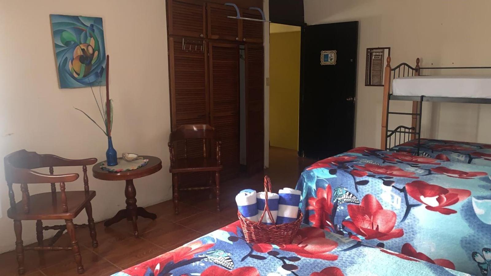 Mixed Dormitory Room photo 1