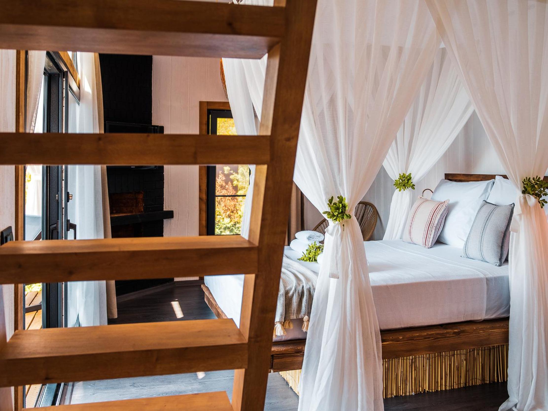 Deluxe Double Room with Balcony and Sea View - Photo 5