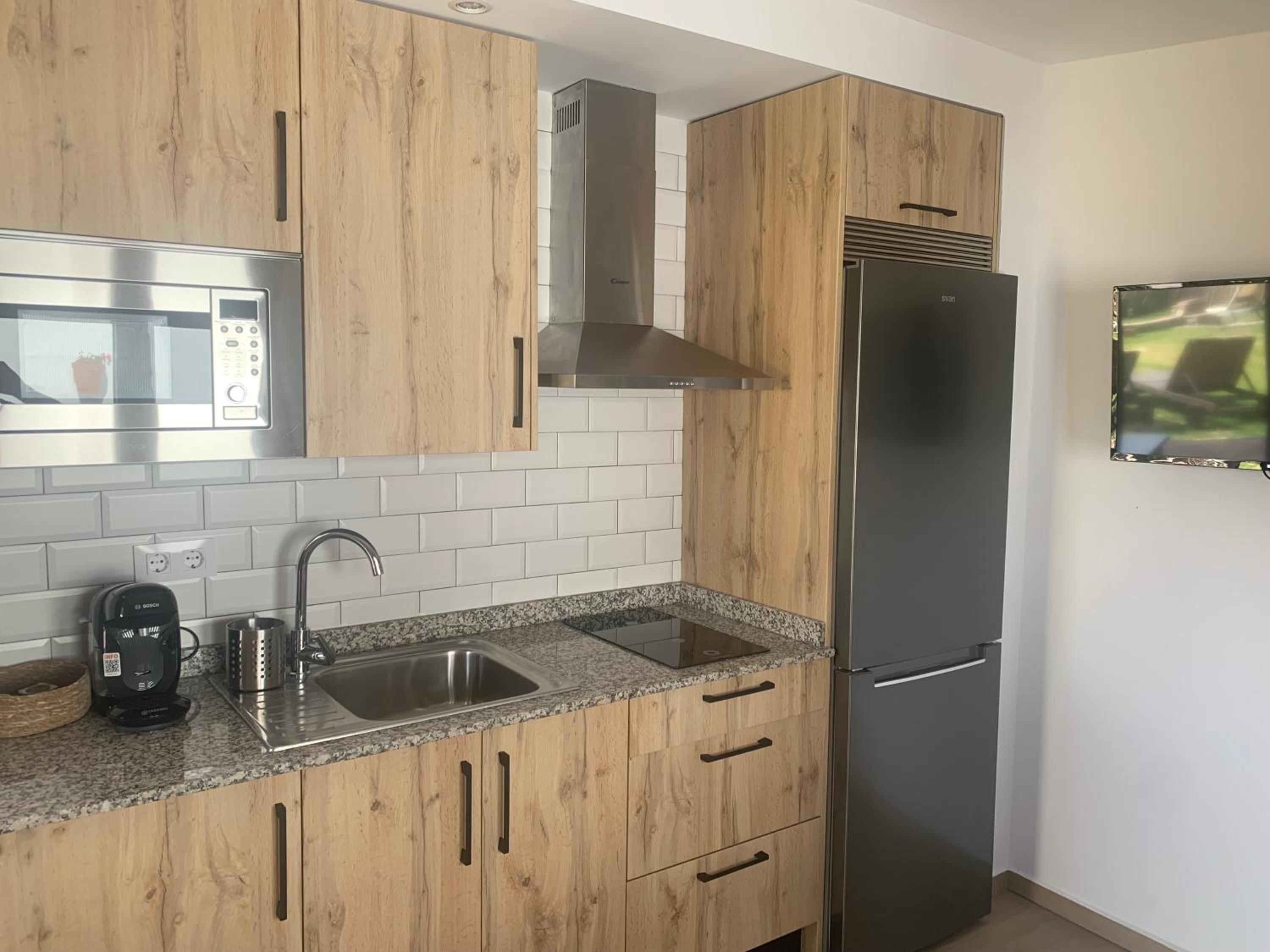 Apartment photo 2