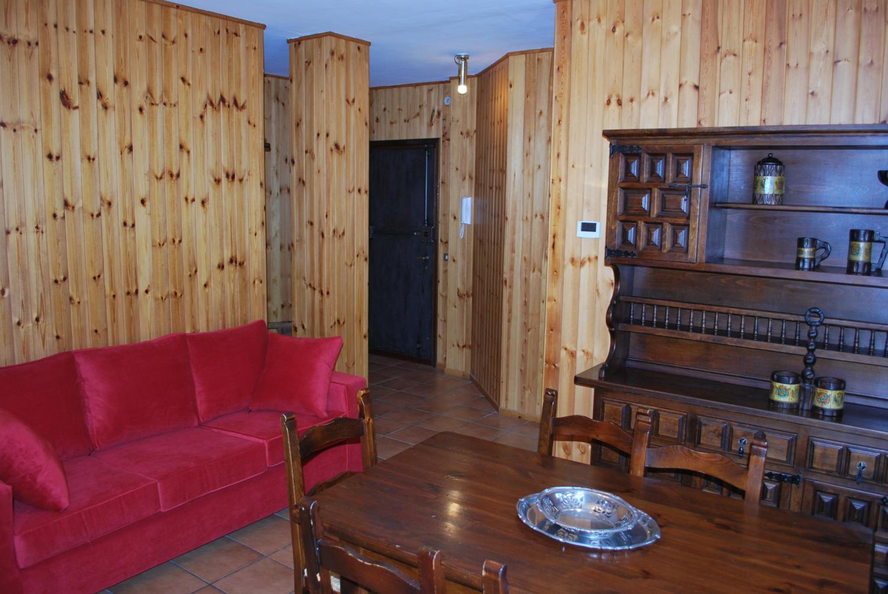 Two-Bedroom Apartment (5 Adults) photo 3