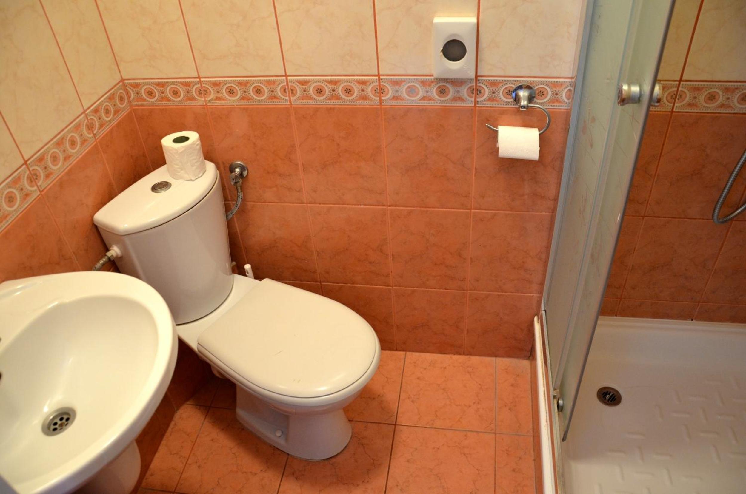 Double Room with Private Bathroom photo 2