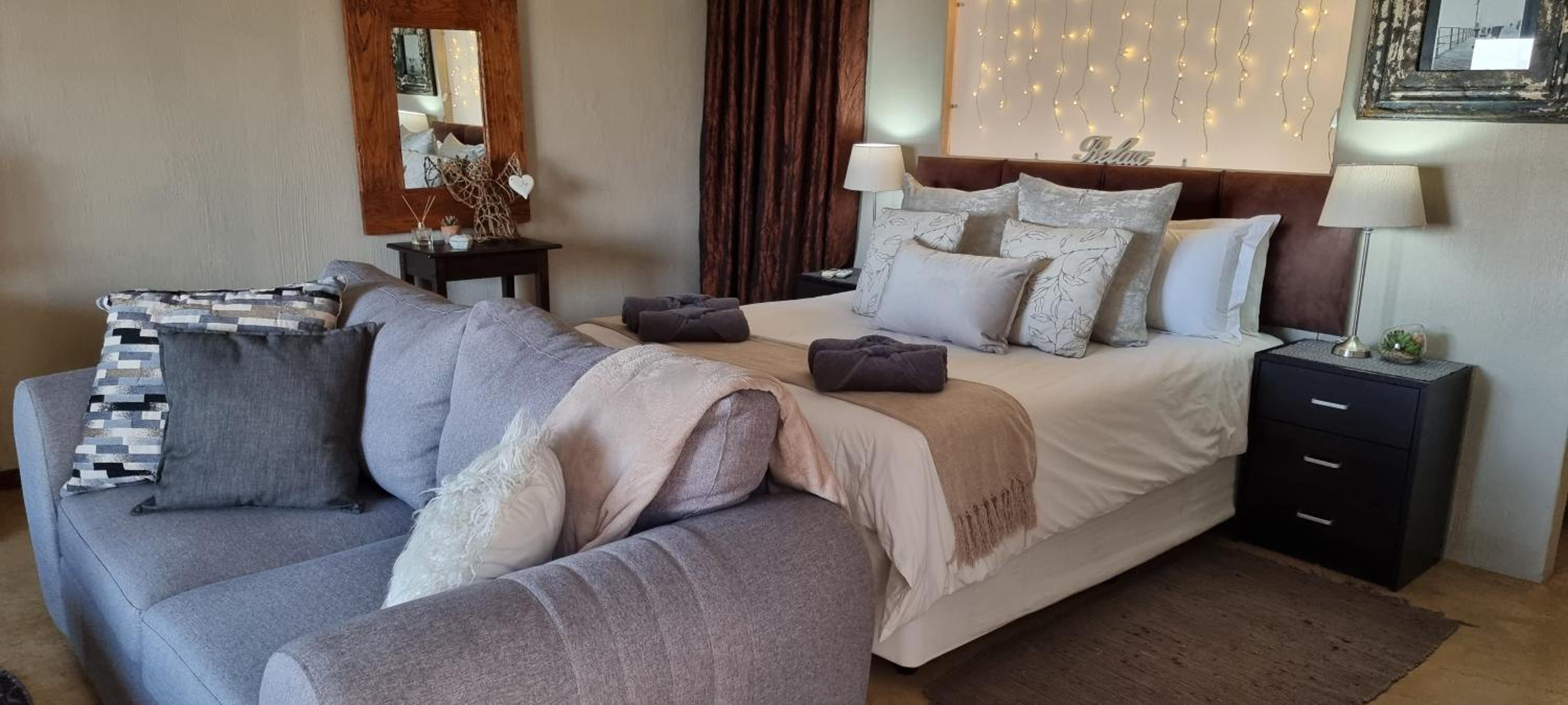 Deluxe Suite - Photo 1
