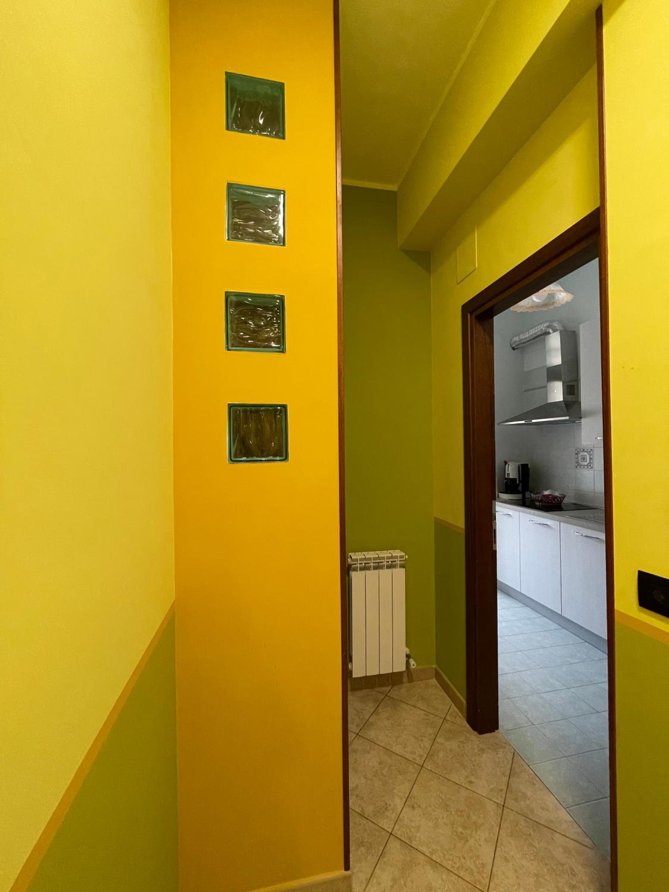 Quadruple Room with Private External Bathroom - Photo 21