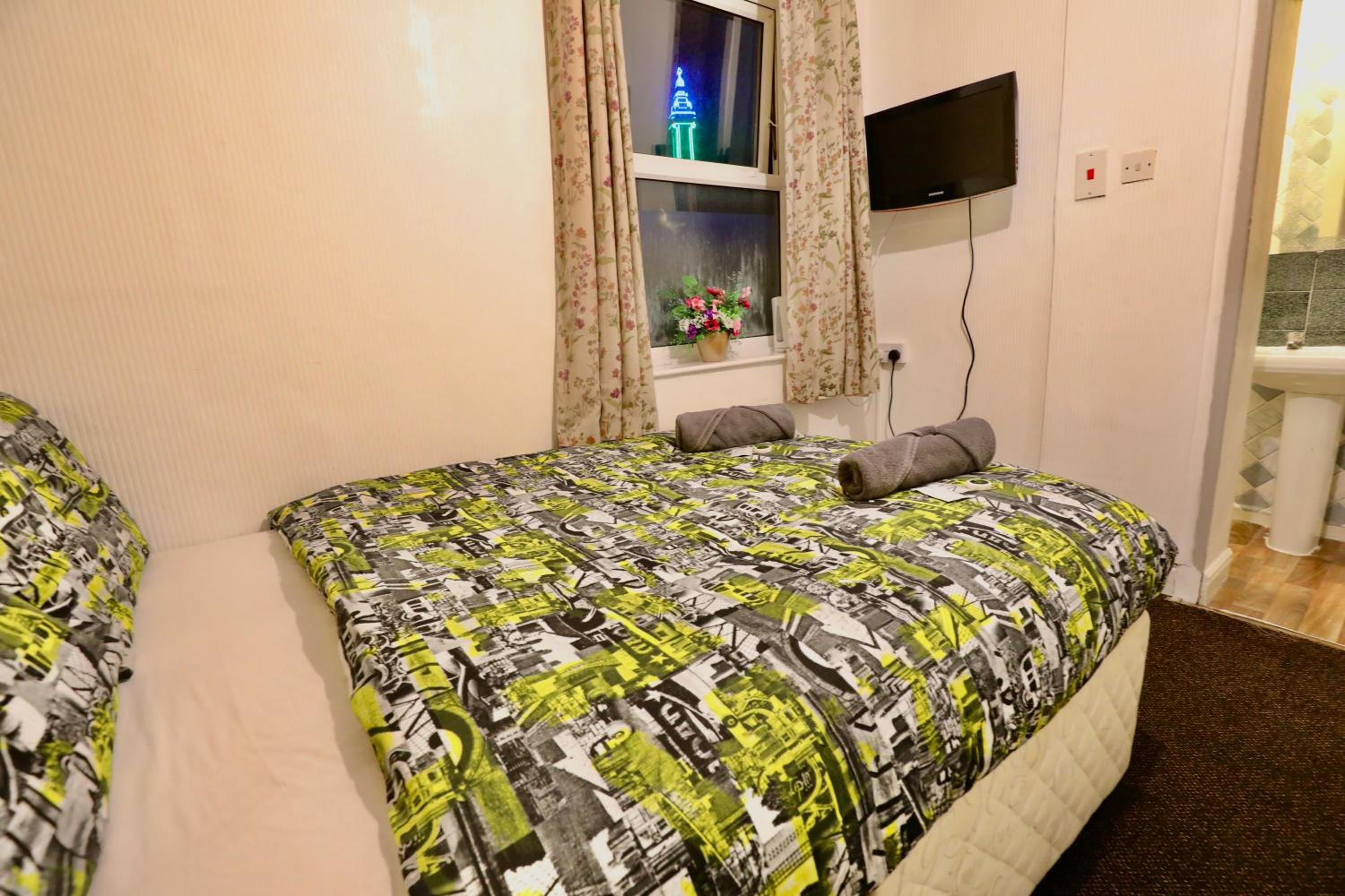 Double Room with Private Bathroom