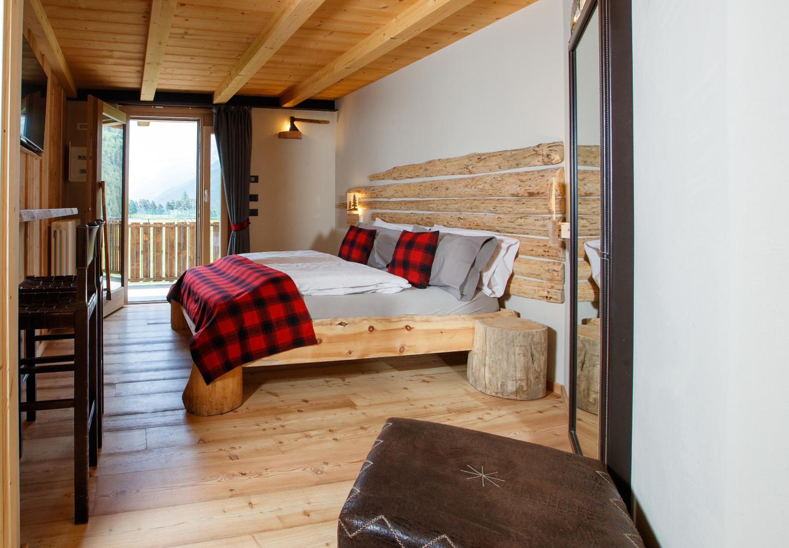 Double Room with Mountain View - Photo 10