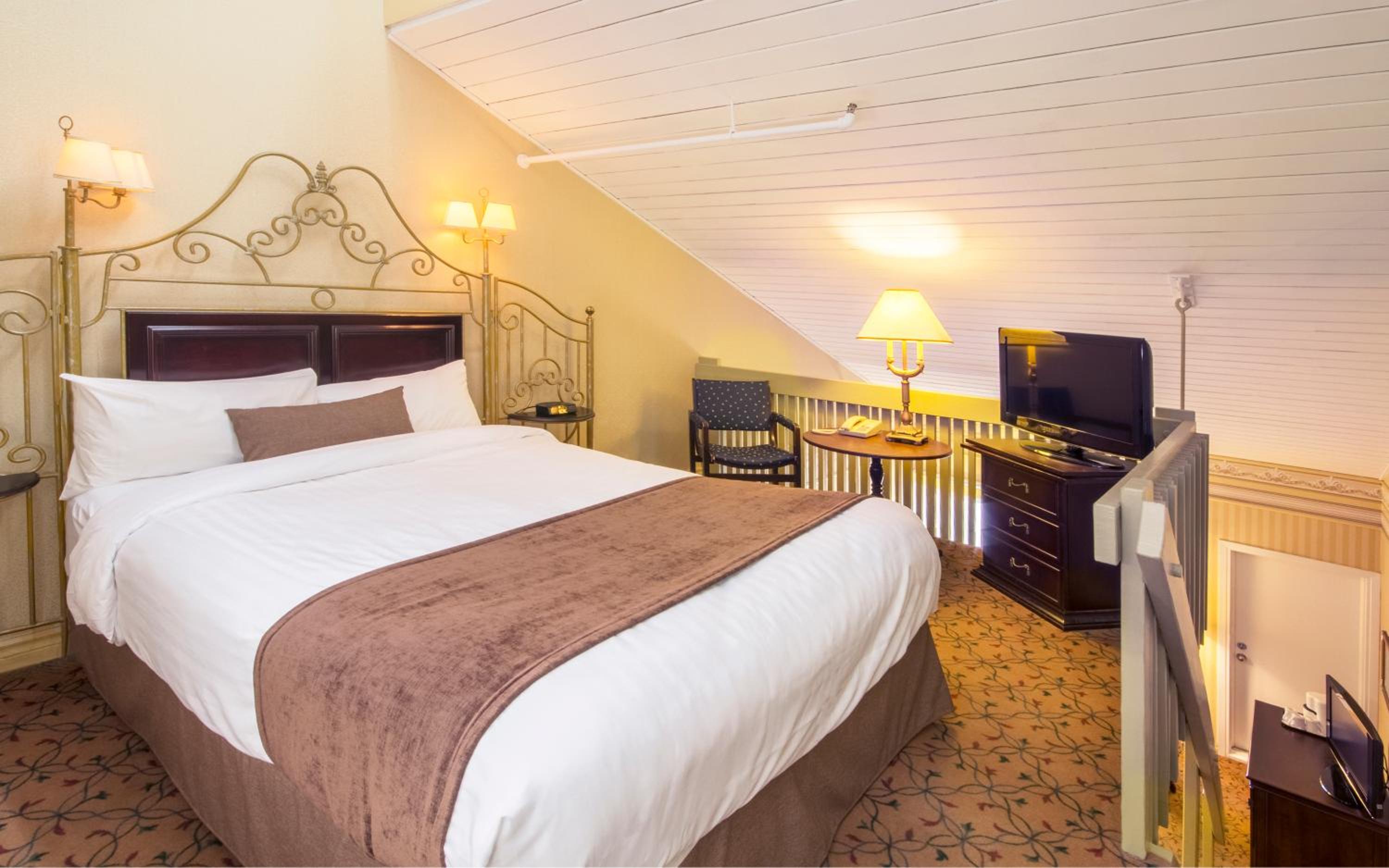 Suite with Balcony