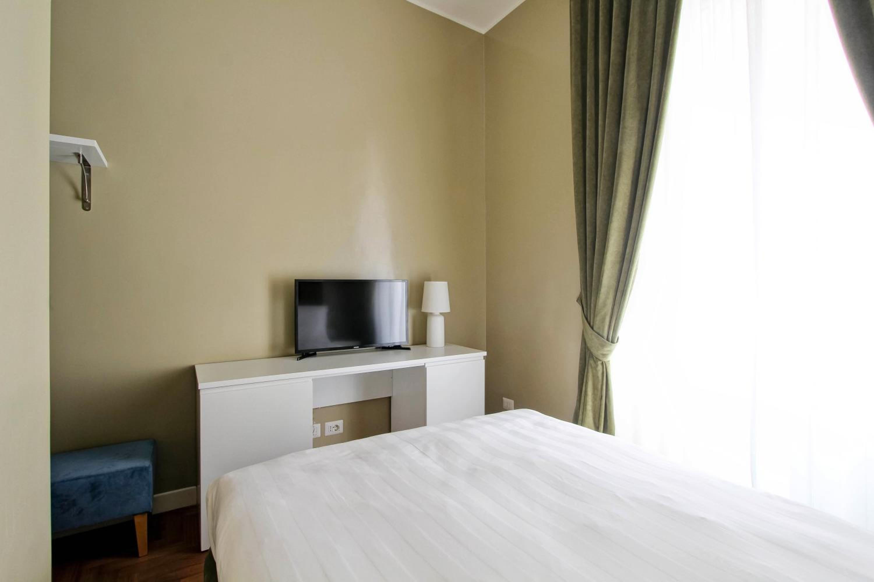 Budget Double Room photo 2
