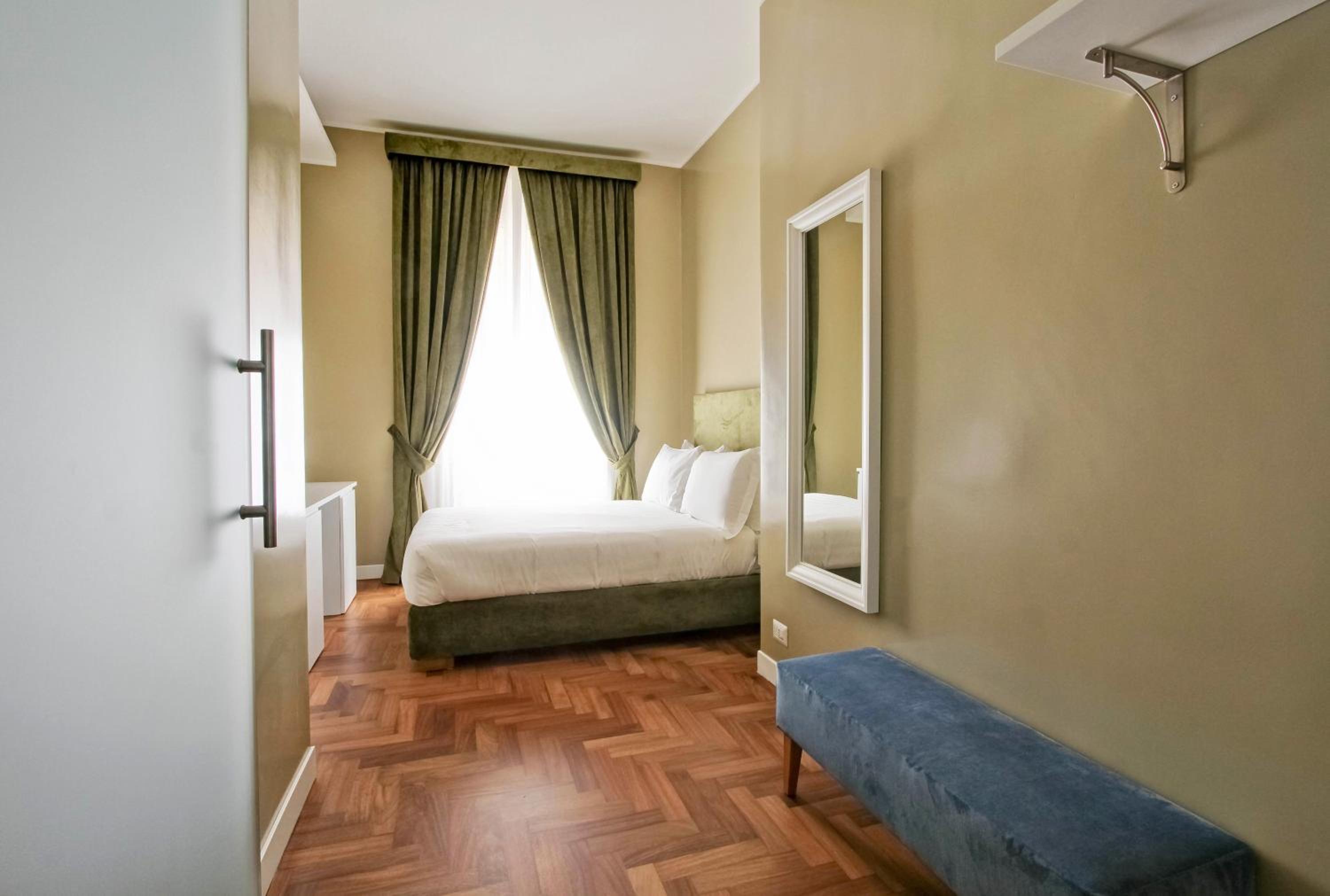 Standard Double Room photo 2