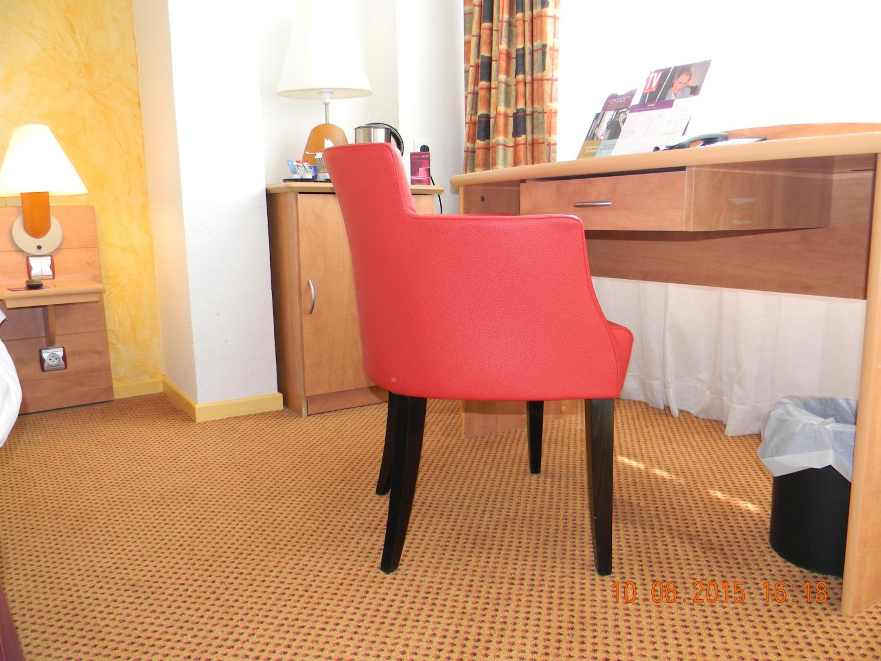 Standard One Double Bed - Photo 2