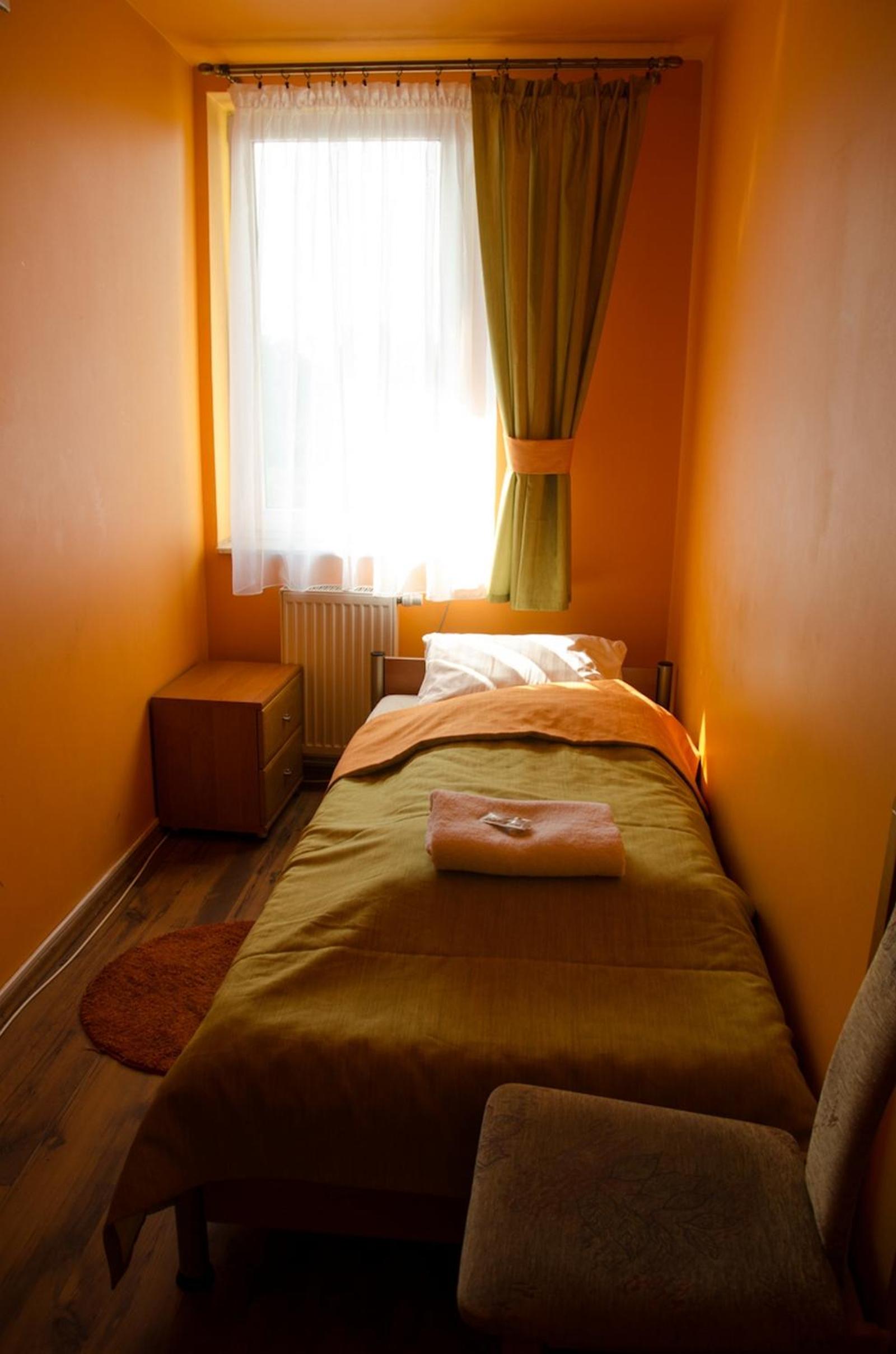 Single Room photo 2