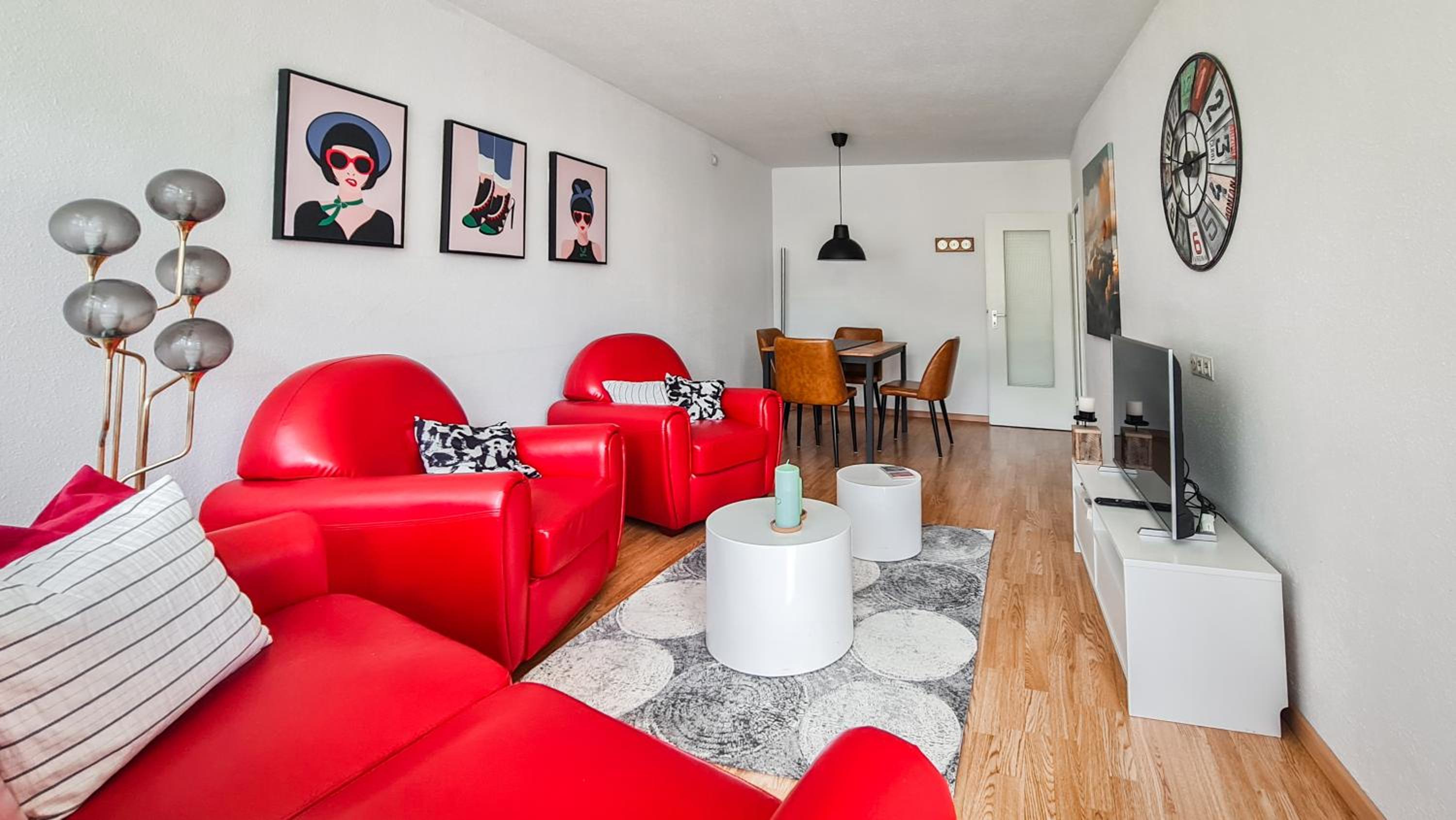 Apartment with Balcony photo 1