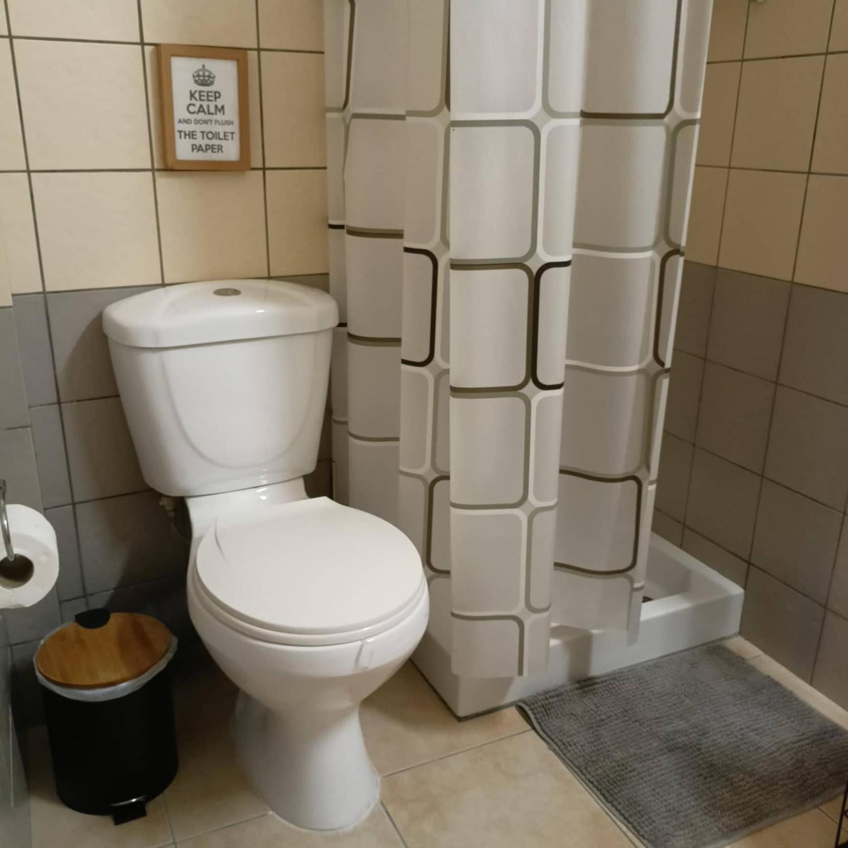 Double Room with Private Bathroom - Photo 7