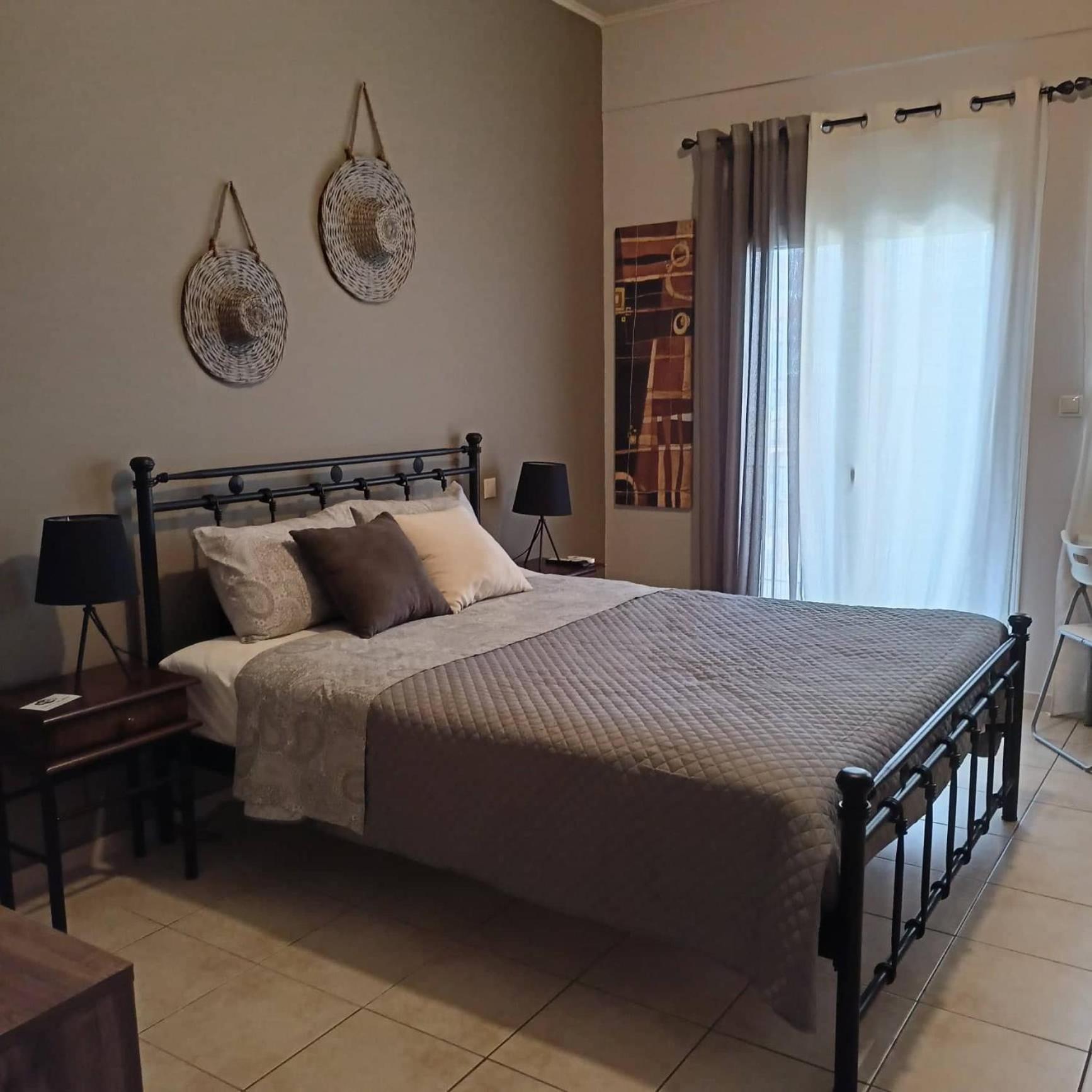 Double Room with Private Bathroom - Photo 1