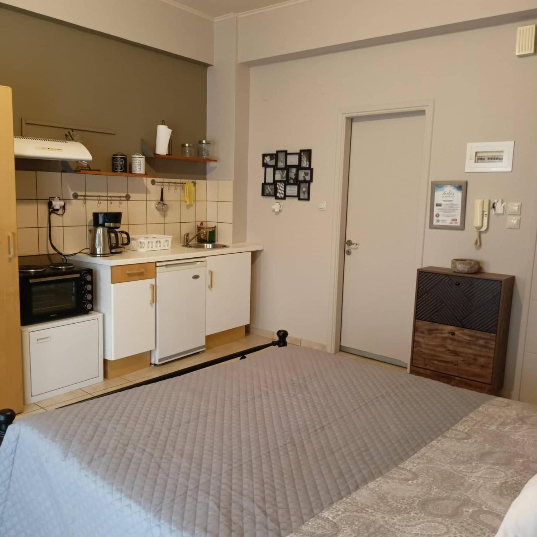 Double Room with Private Bathroom - Photo 4