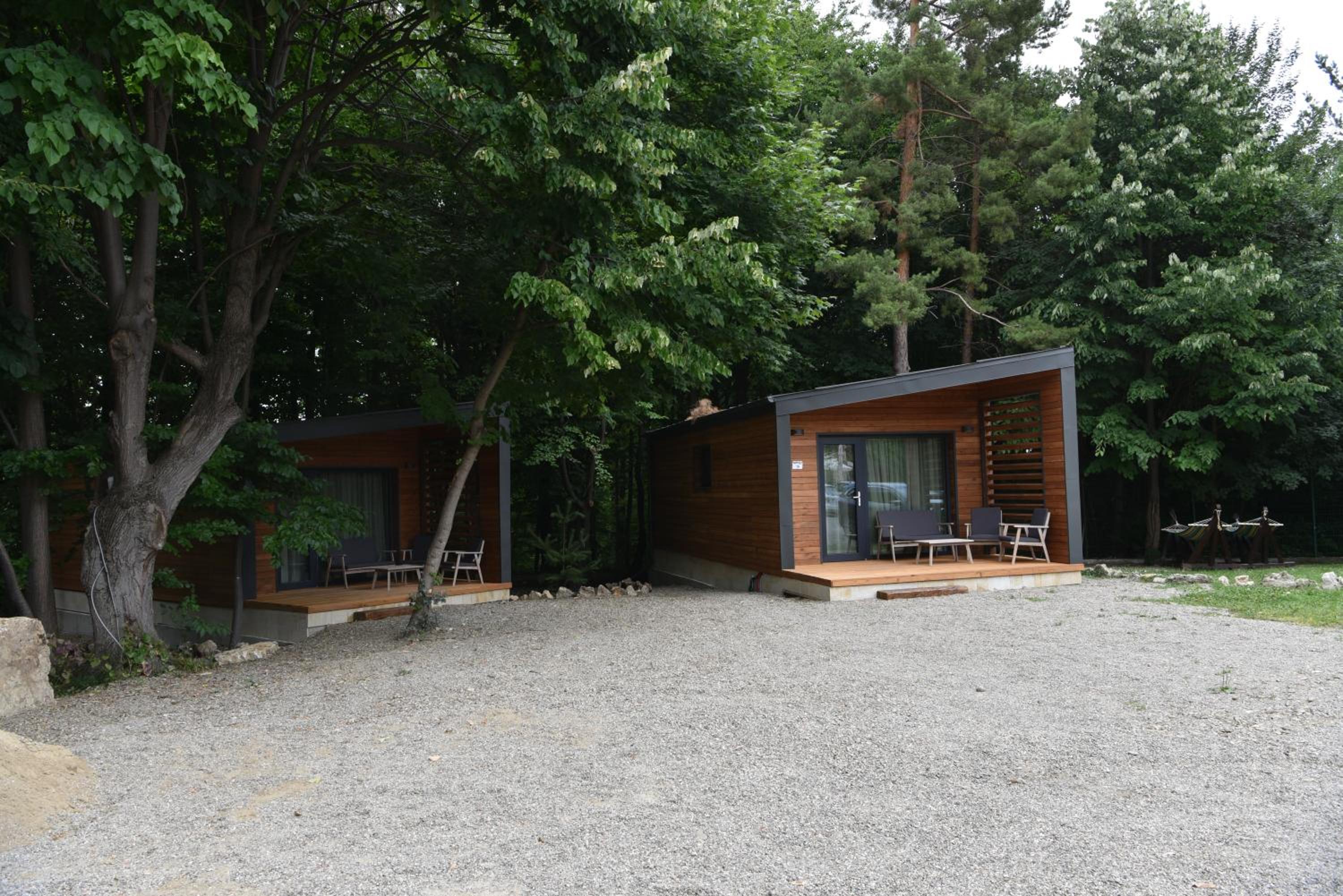 Bungalow with Garden View - Photo 13
