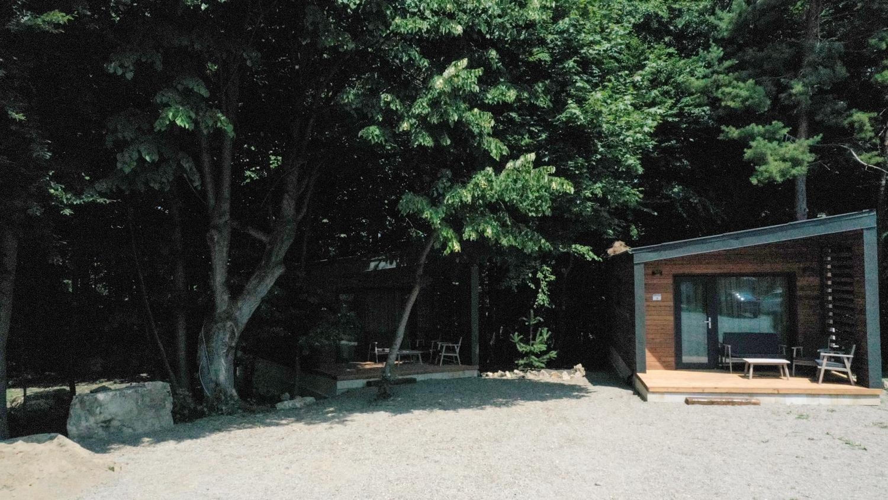 Bungalow with Garden View - Photo 16