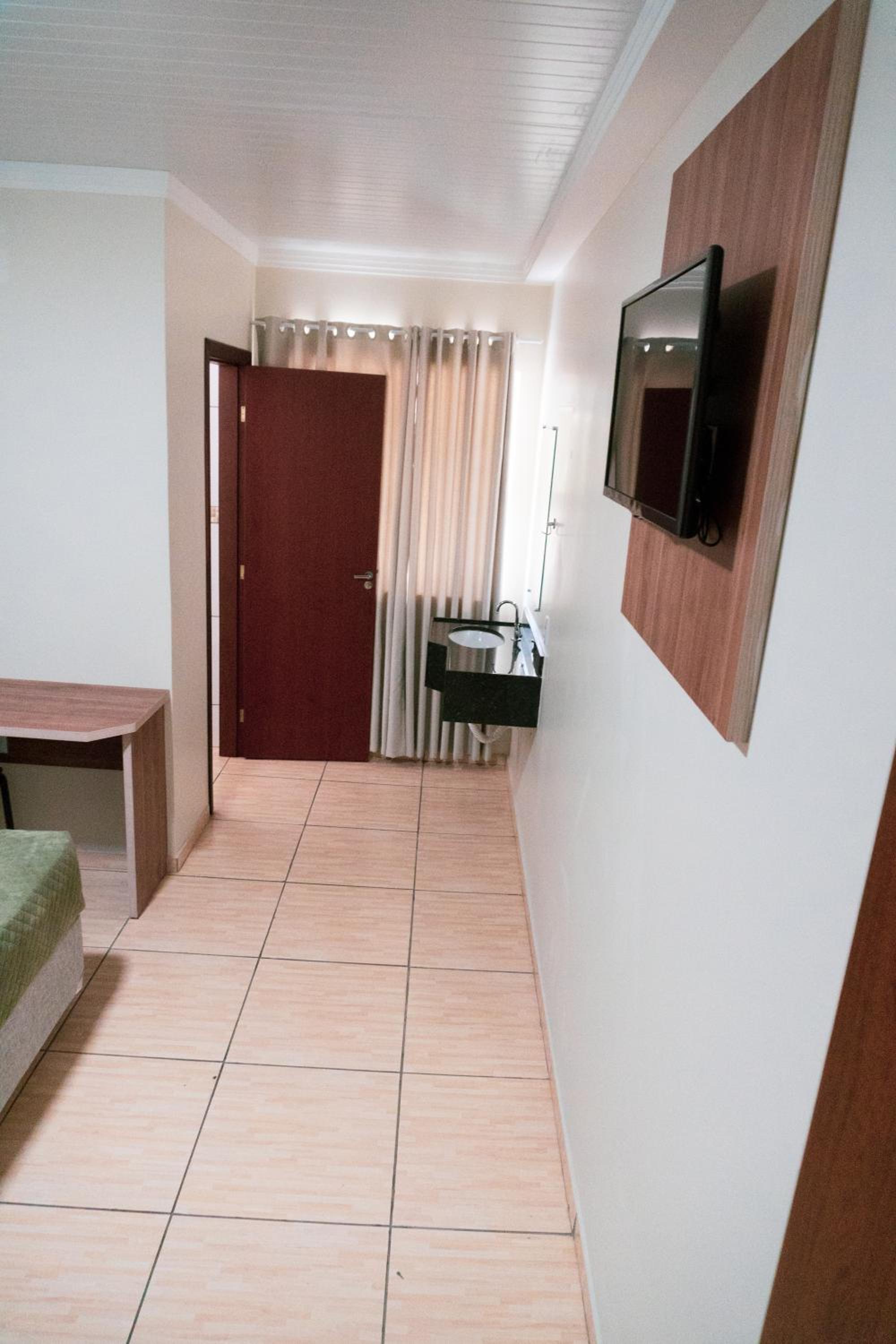 Deluxe Room (2 Adults + 1 Child) photo 3