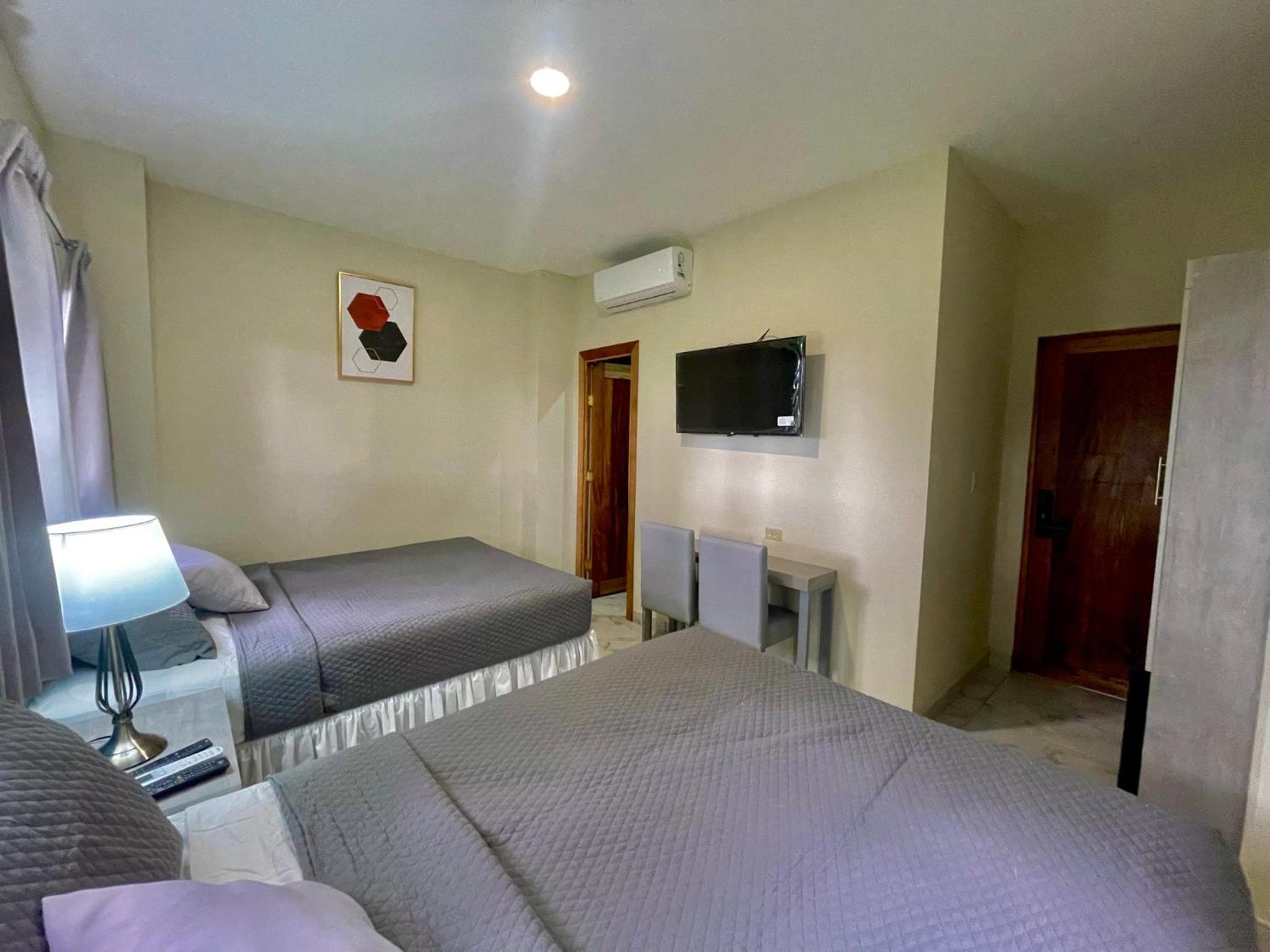 Deluxe Double Room with Extra Bed photo 1