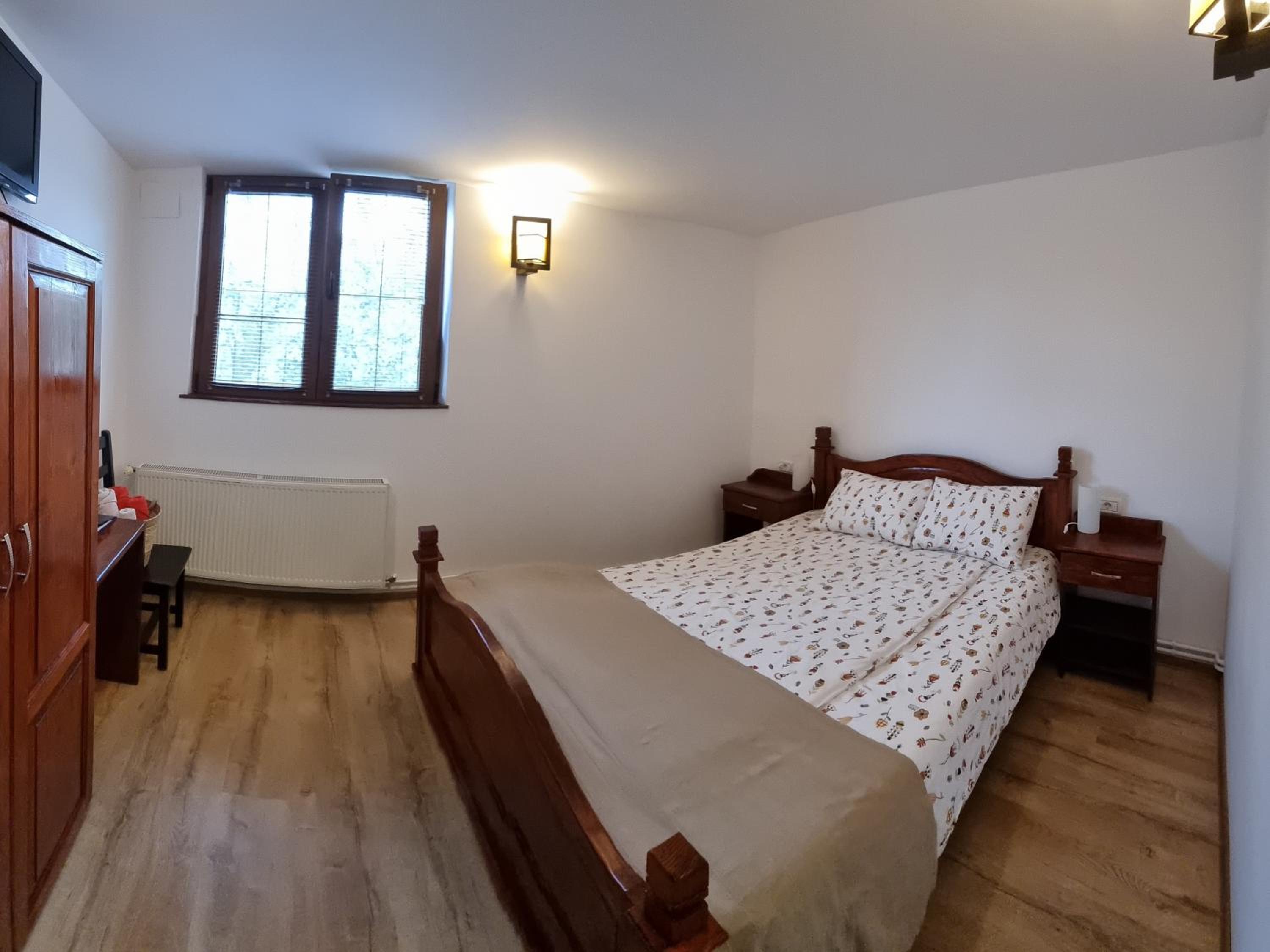 Small Double Room photo 1