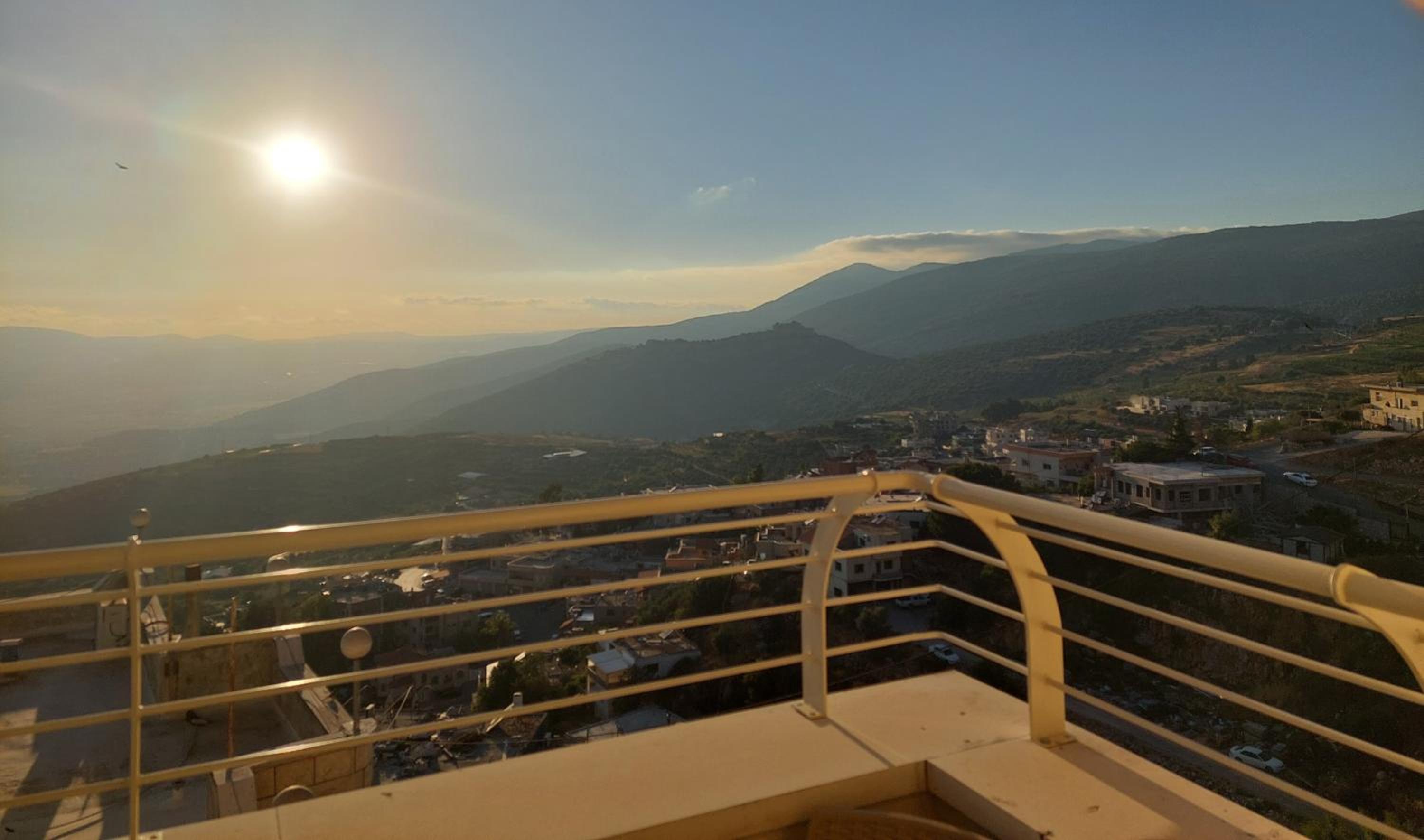 Deluxe Double Room with Balcony - Photo 10